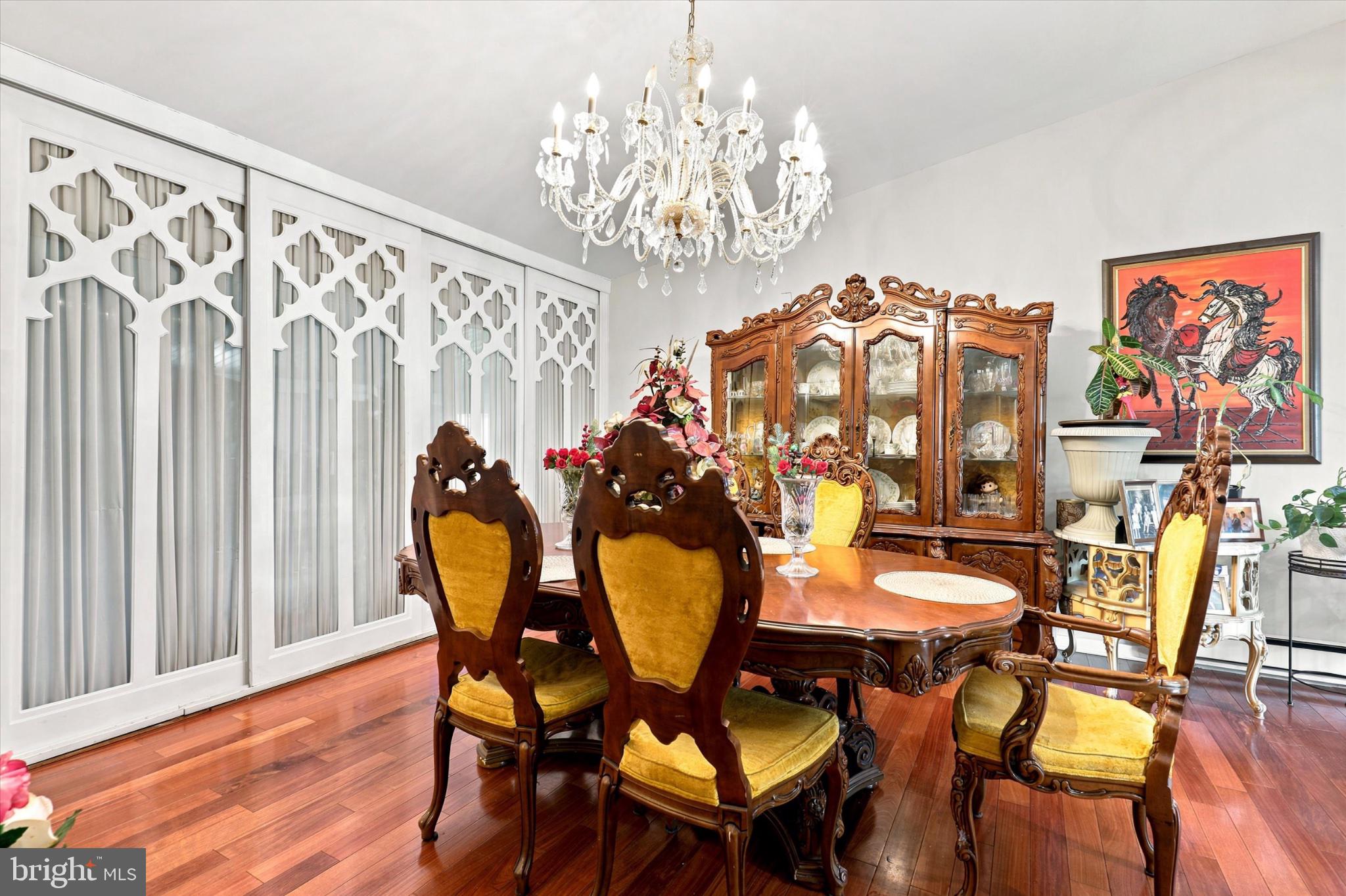 WEIR FARM - Residential