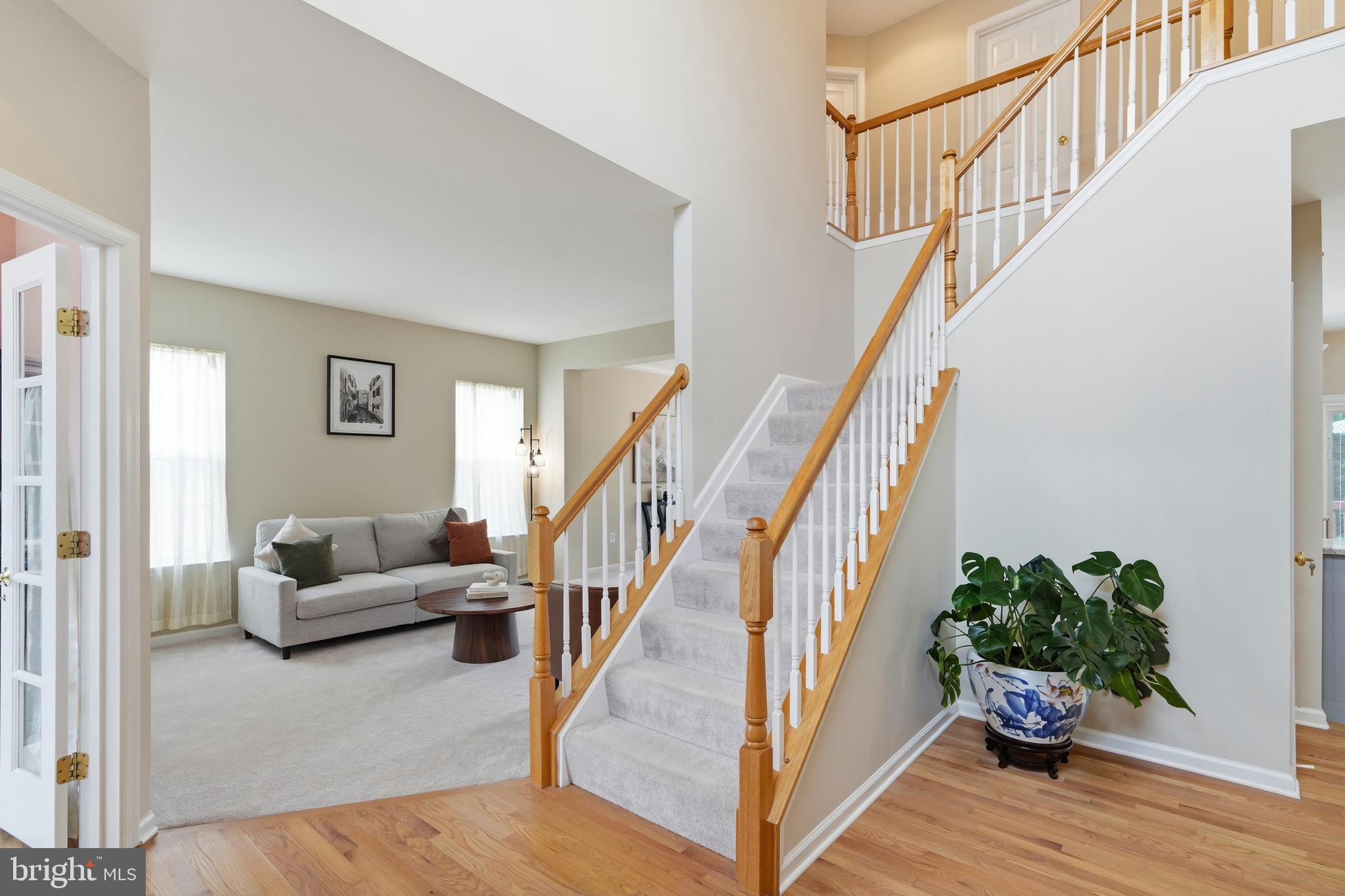 BROAD RUN OAKS - Residential