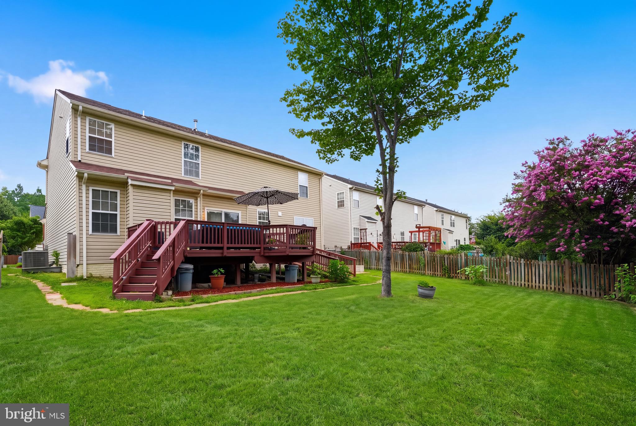 BROAD RUN OAKS - Residential