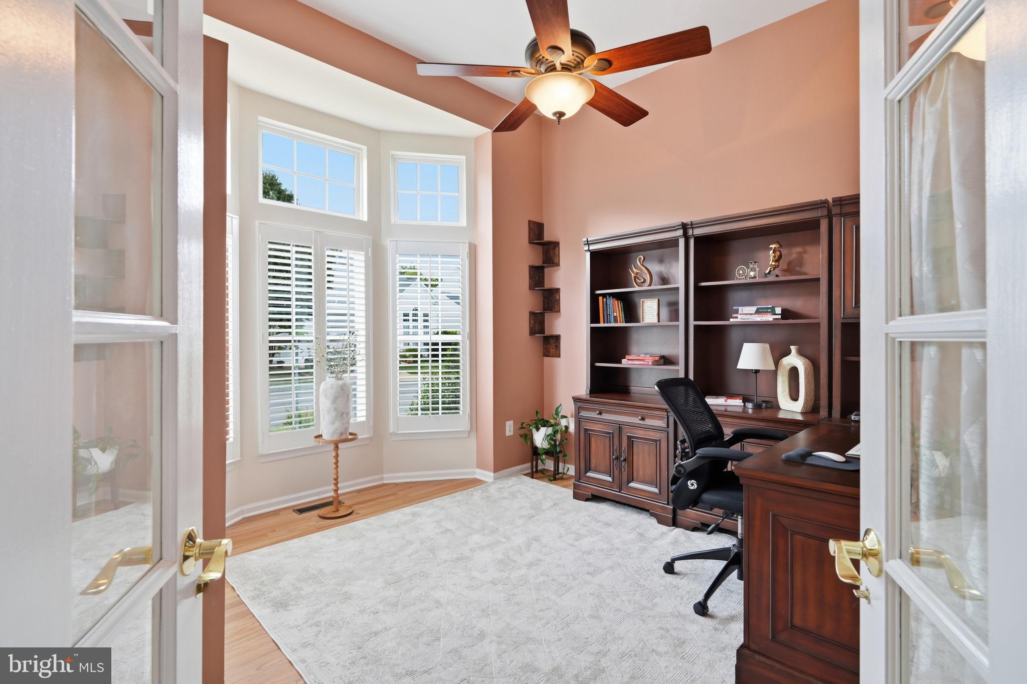 BROAD RUN OAKS - Residential