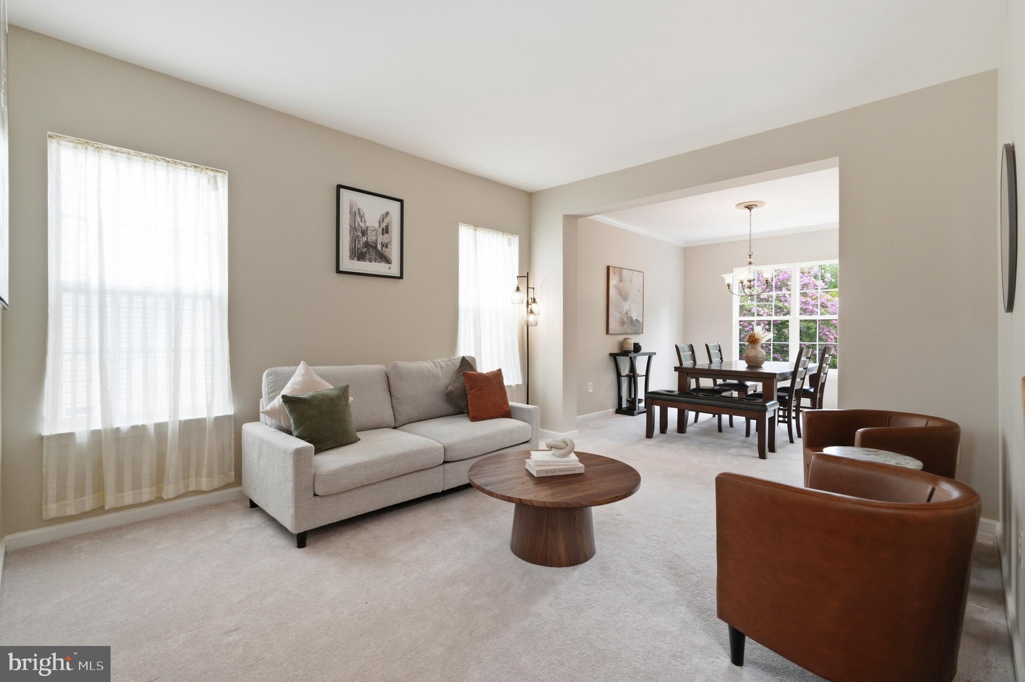 BROAD RUN OAKS - Residential