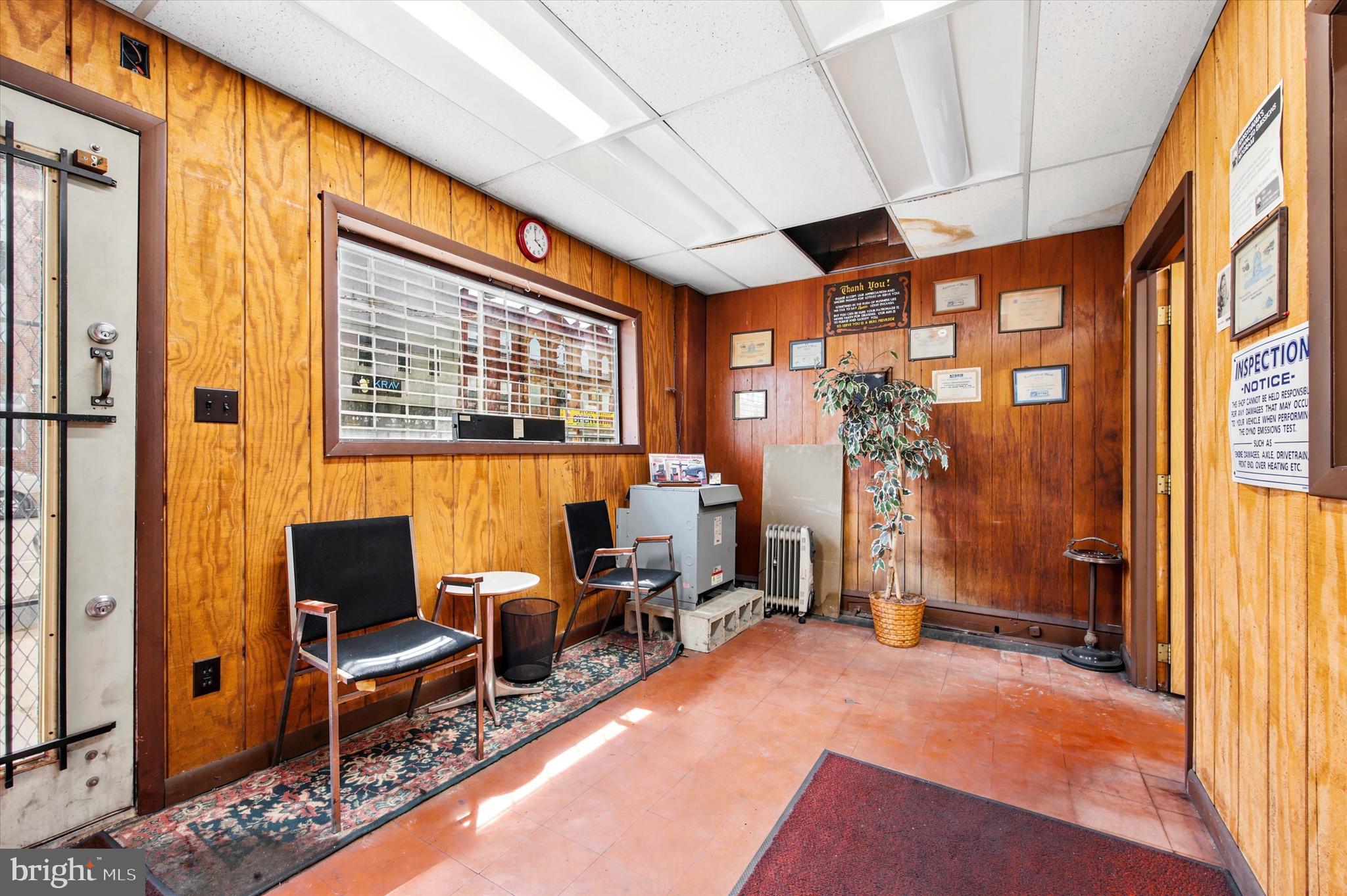 MANTUA - Commercial Sale