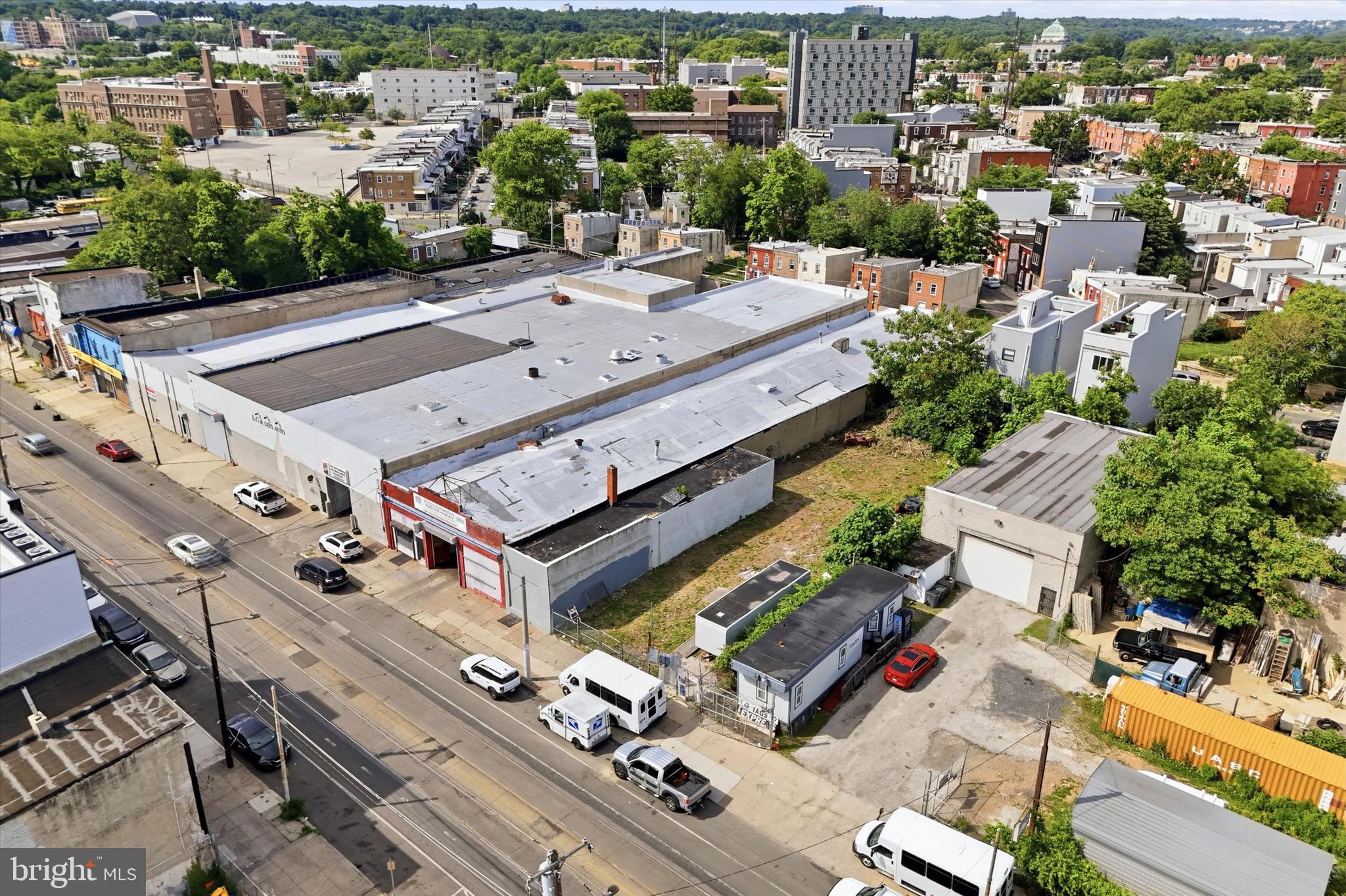 MANTUA - Commercial Sale