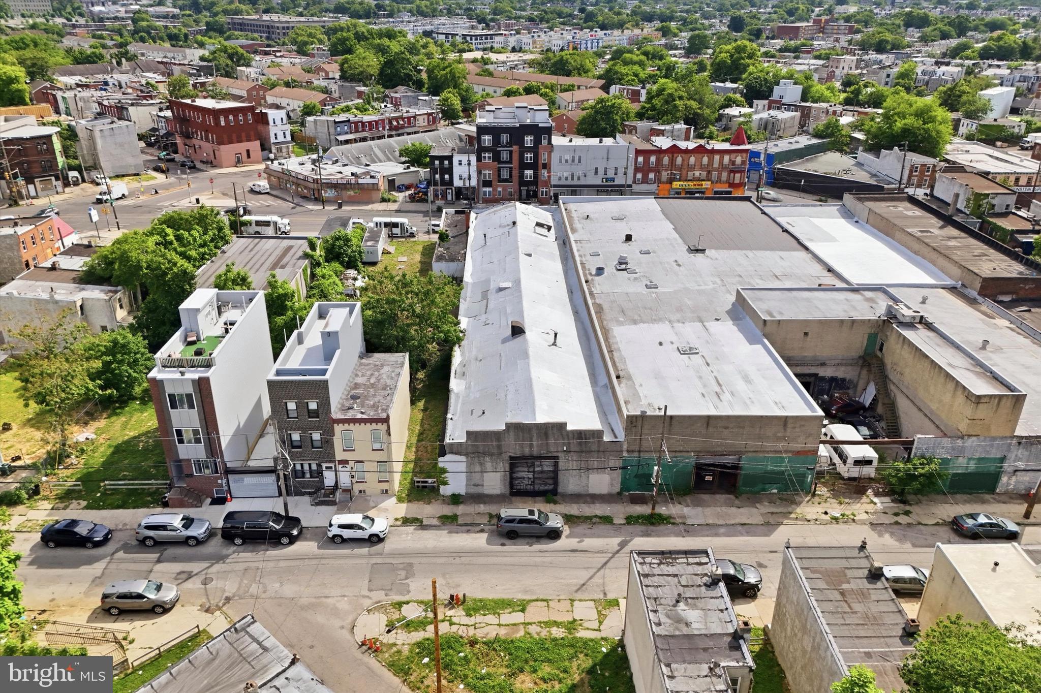 MANTUA - Commercial Sale