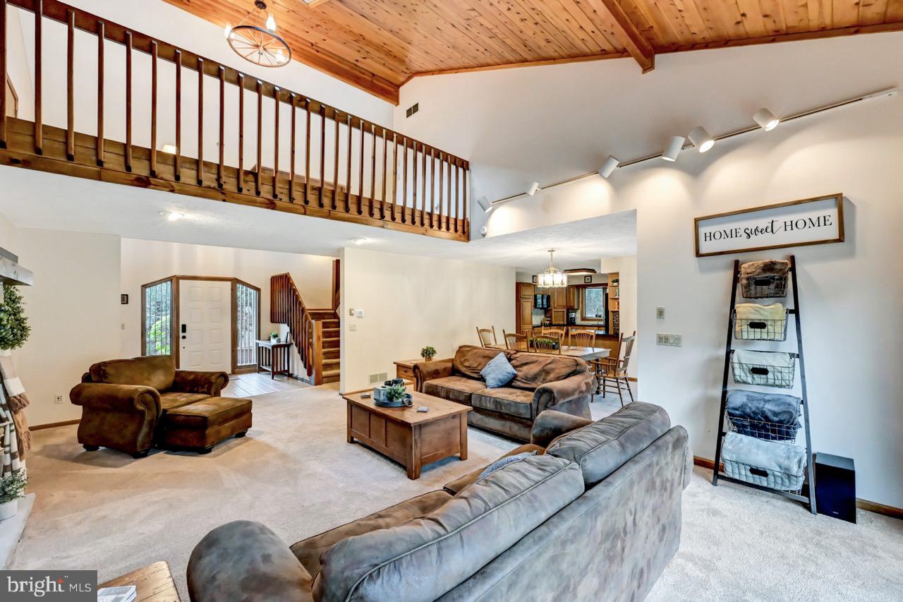 LAKE HARMONY - Residential