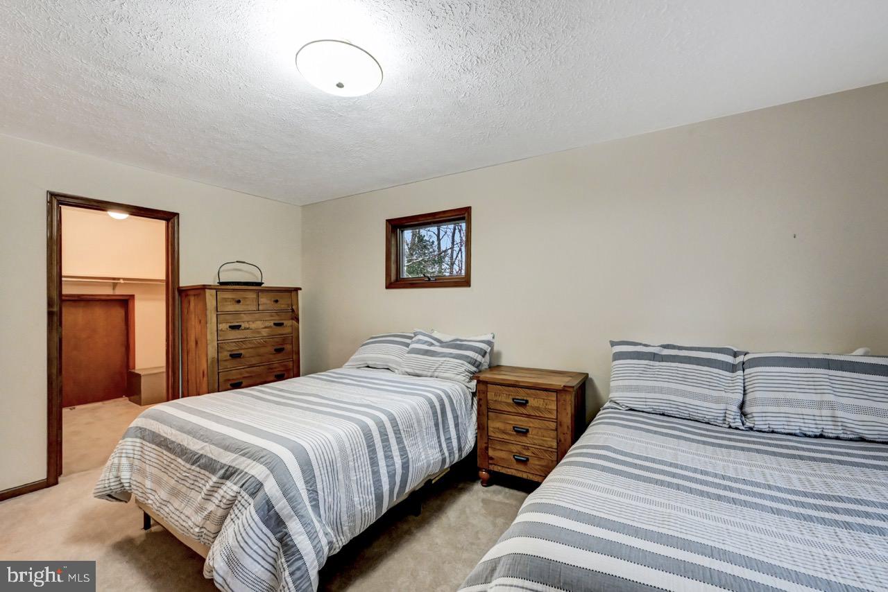 LAKE HARMONY - Residential