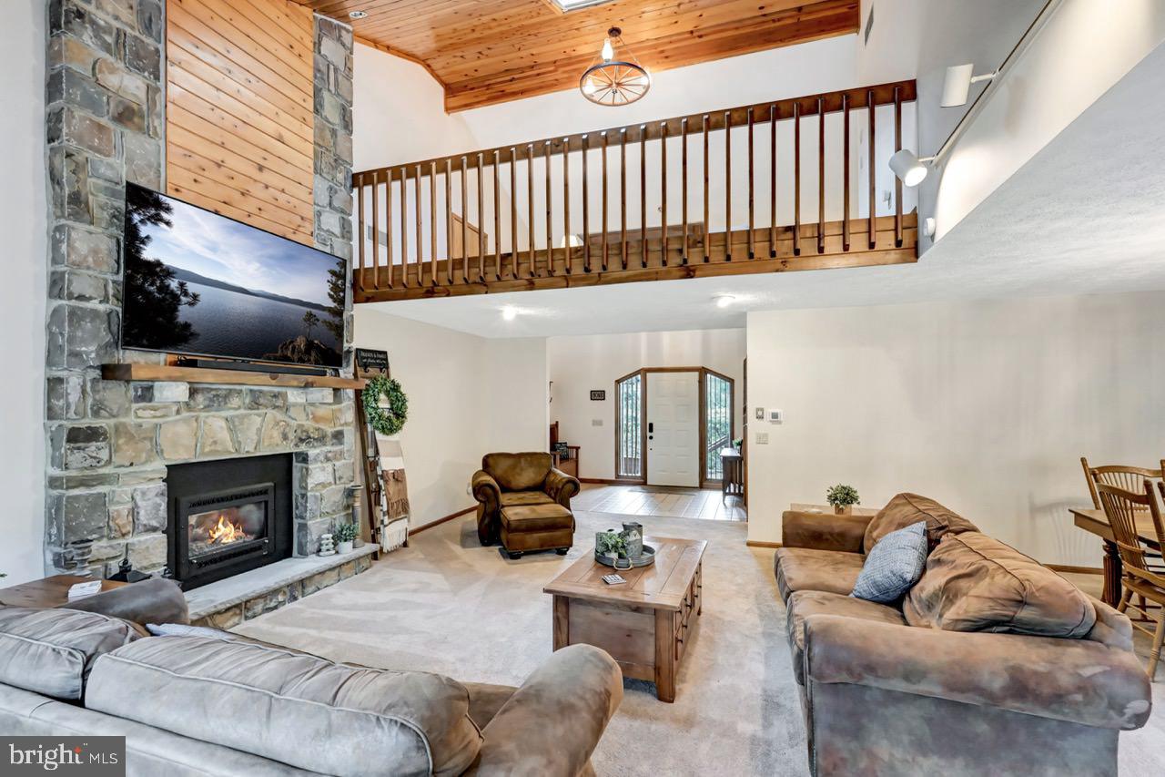 LAKE HARMONY - Residential