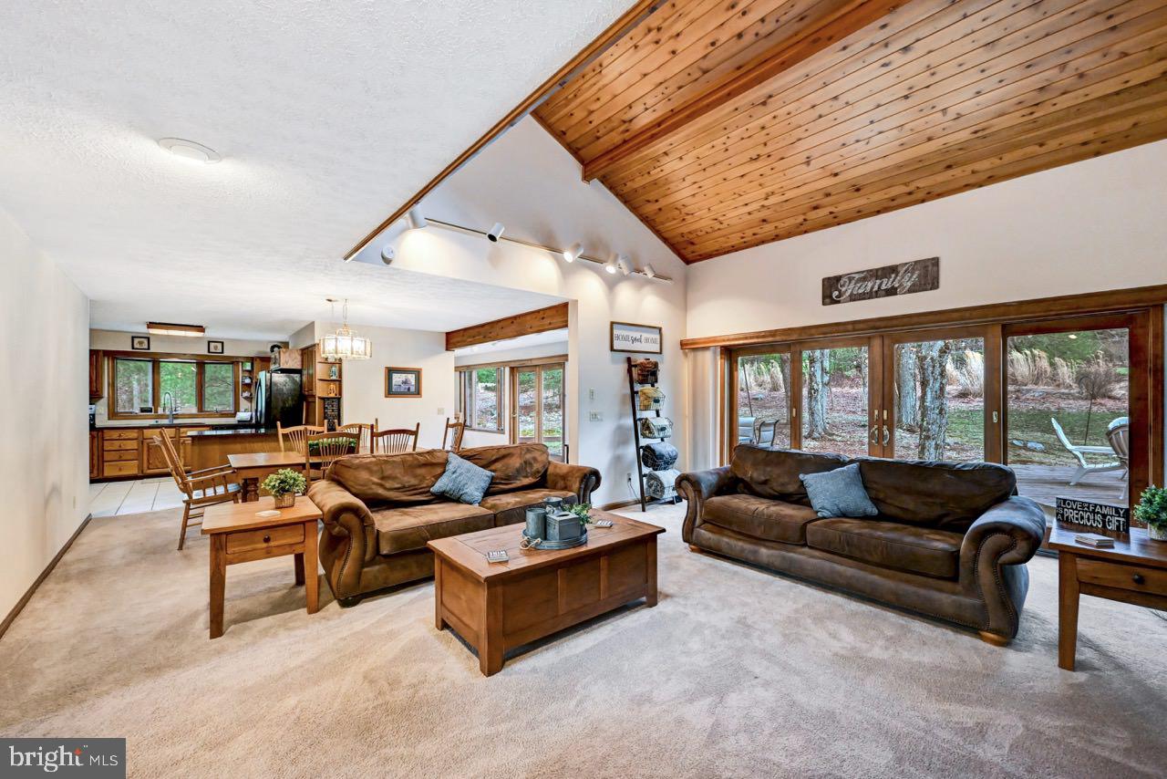 LAKE HARMONY - Residential