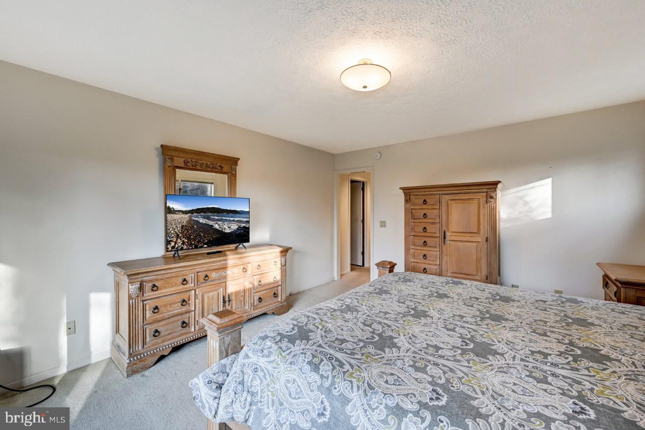 LAKE HARMONY - Residential