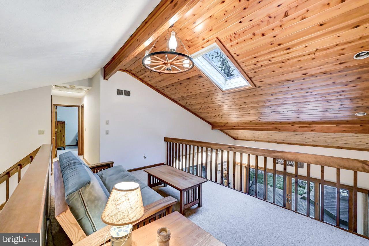 LAKE HARMONY - Residential