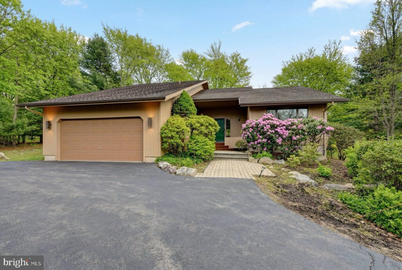 LAKE HARMONY - Residential