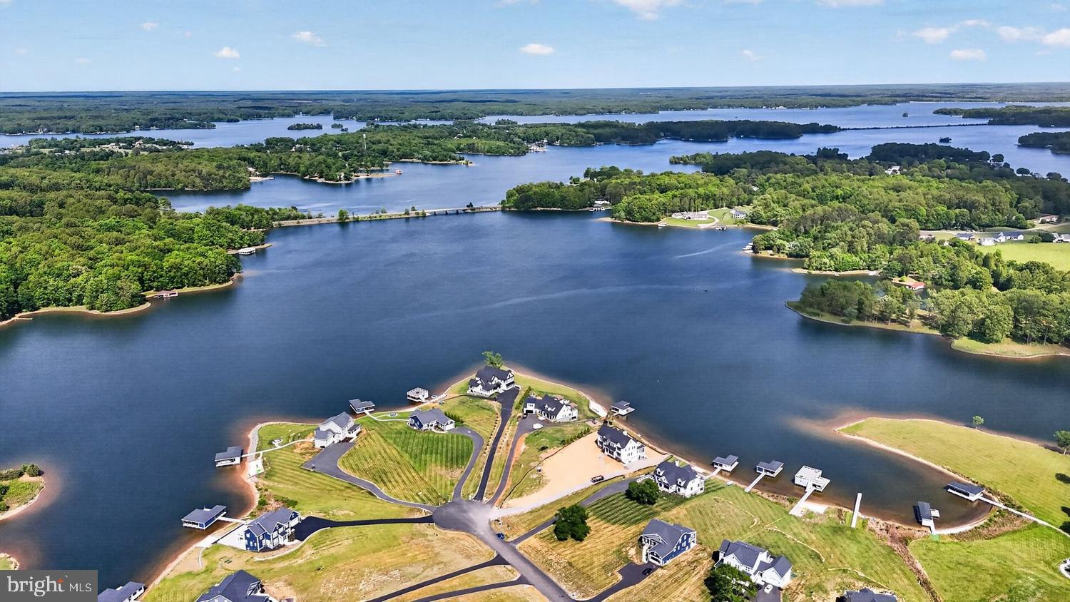 ROCK ISLAND LANDING - Residential