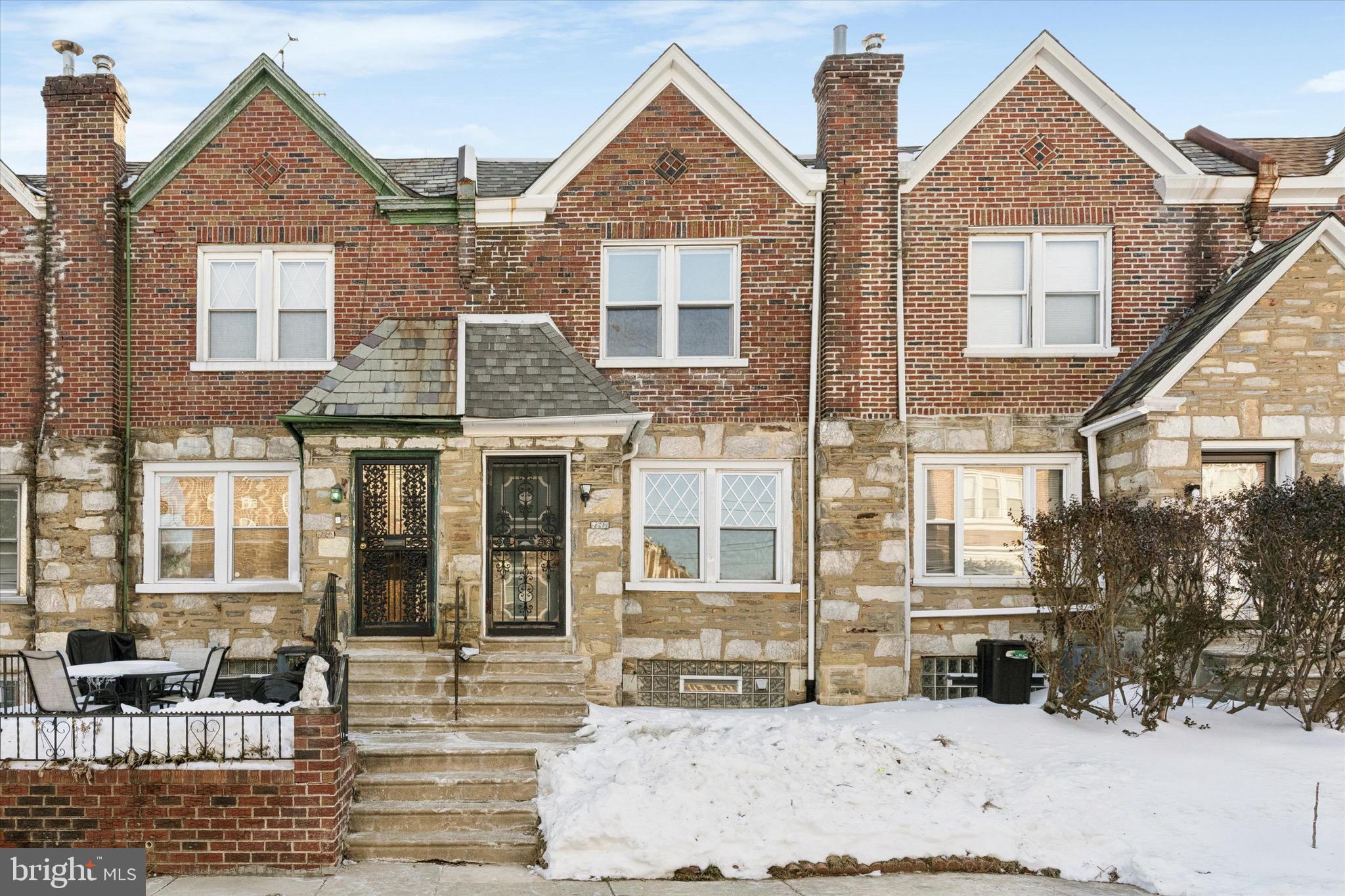 WEST OAK LANE - Residential