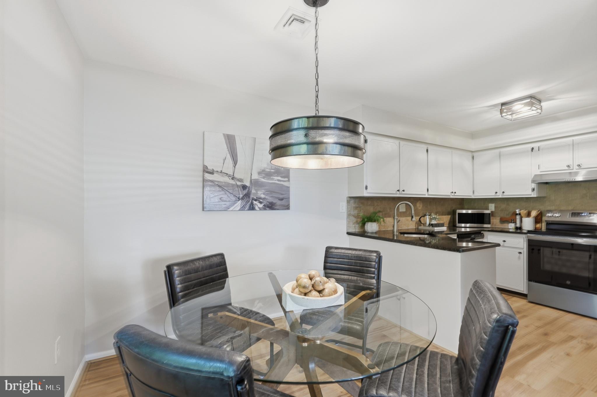 CHESTNUT GROVE - Residential