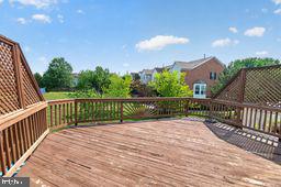 SOUTH RIVER COLONY - Residential