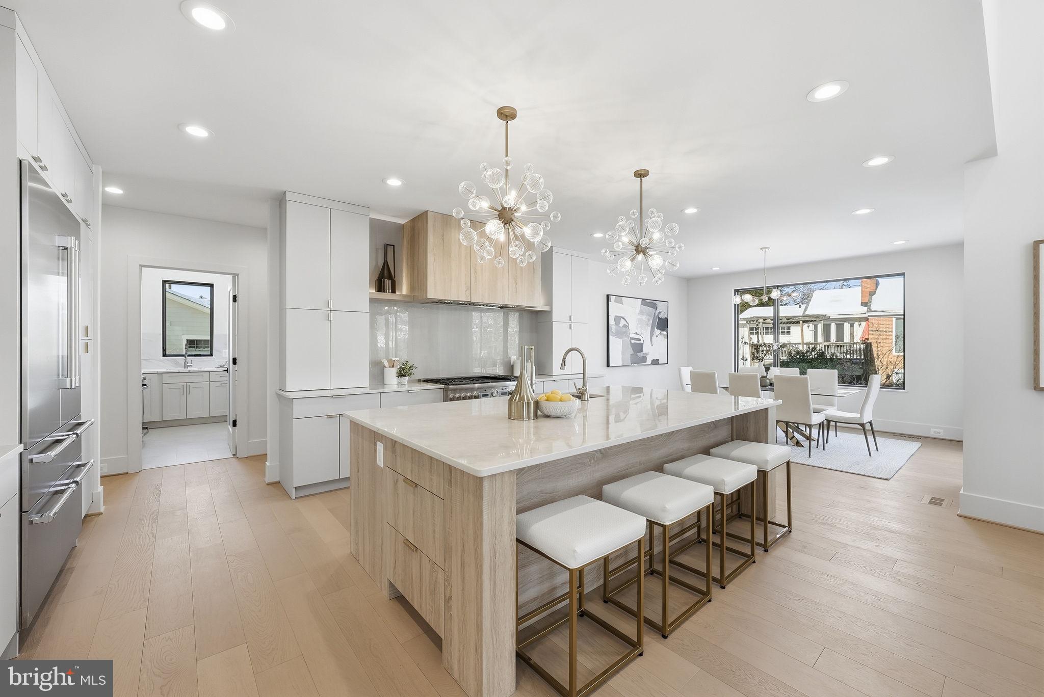 DEVON PARK - Residential