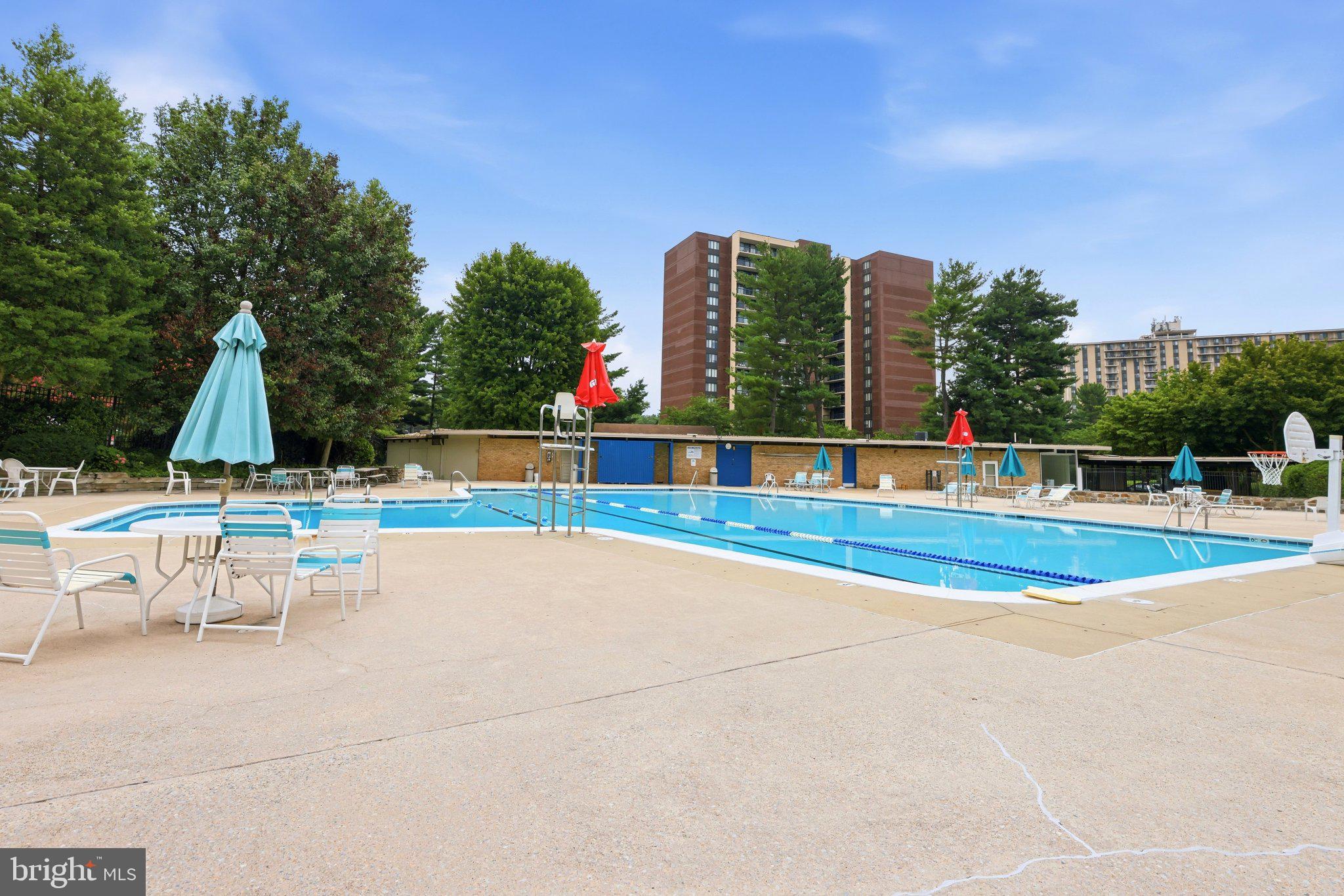 SPRING LAKE GARDEN CONDOMINIUM - Residential