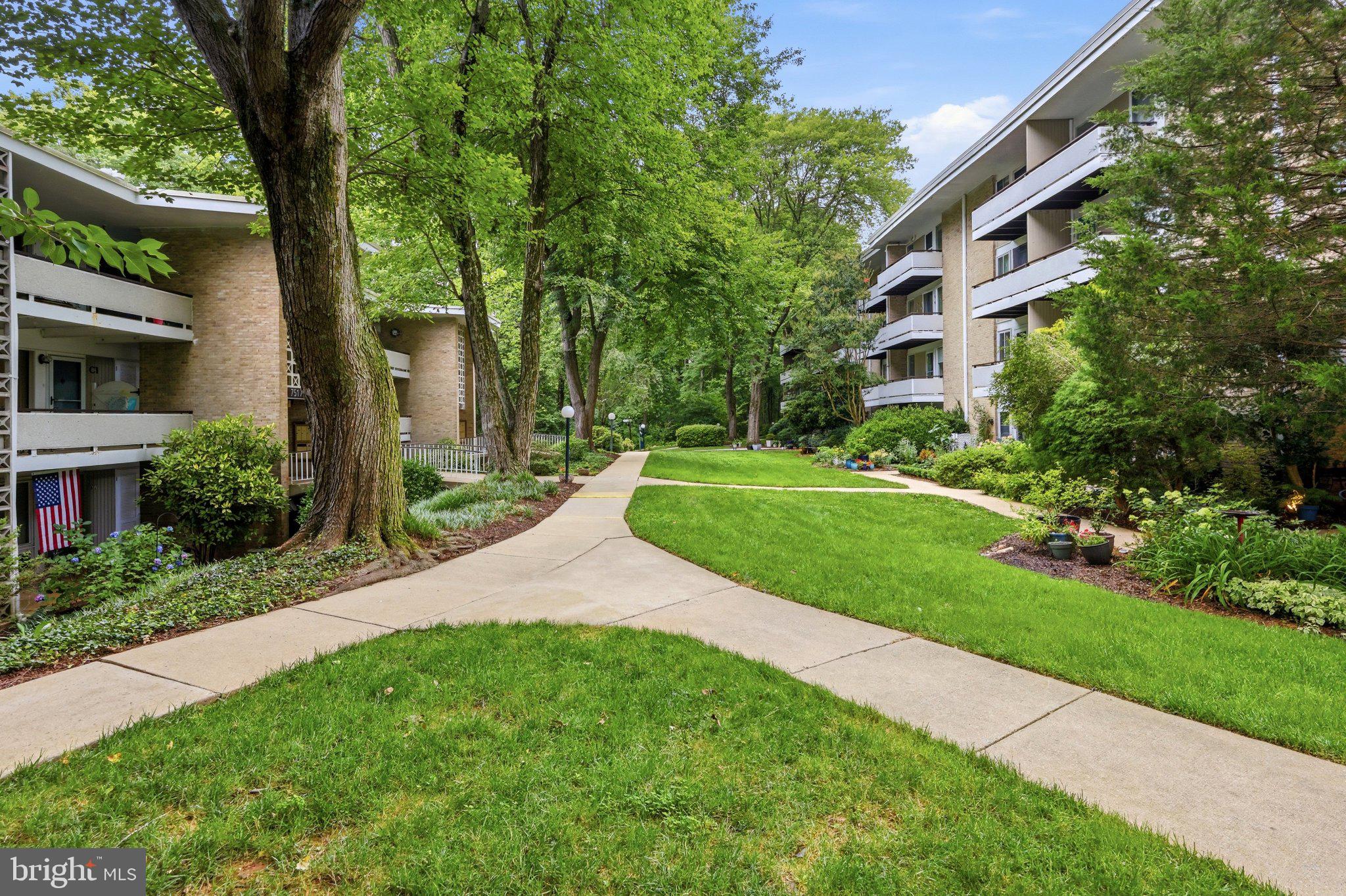 SPRING LAKE GARDEN CONDOMINIUM - Residential