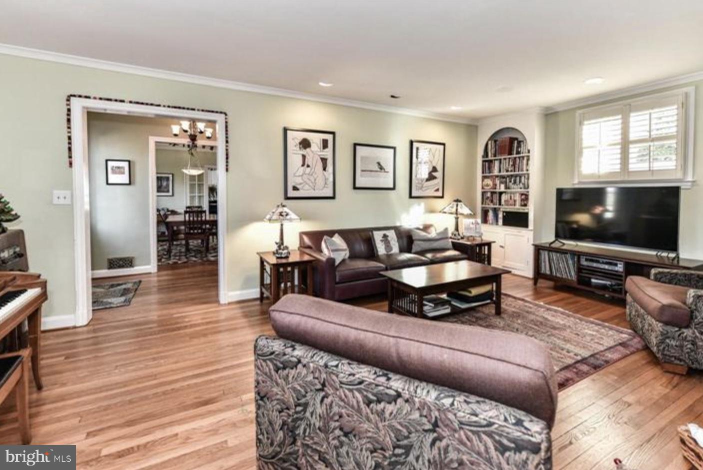 LEE HEIGHTS - Residential