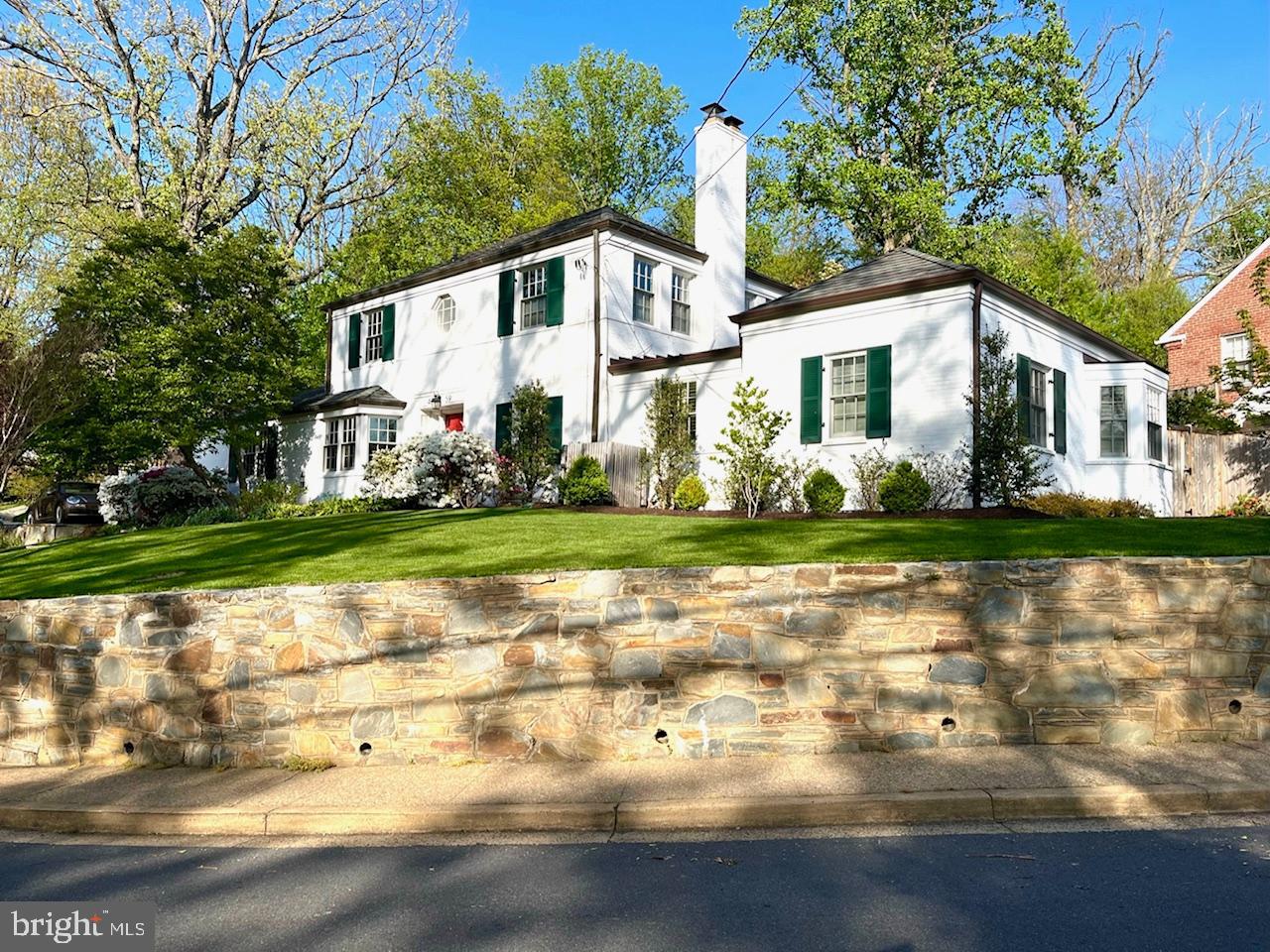 LEE HEIGHTS - Residential