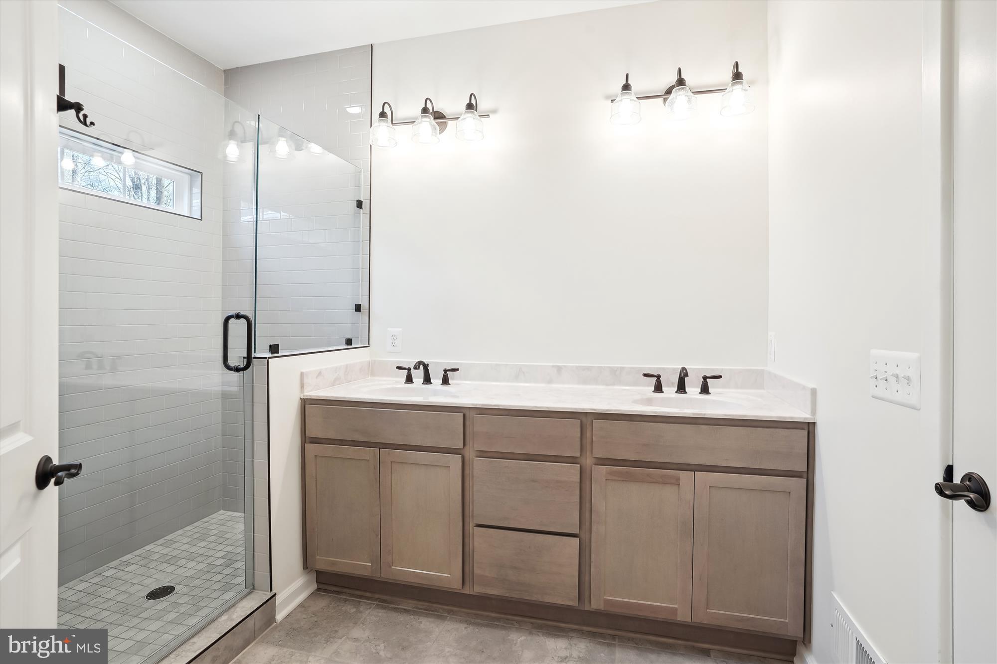 CEDARBROOKE - Residential