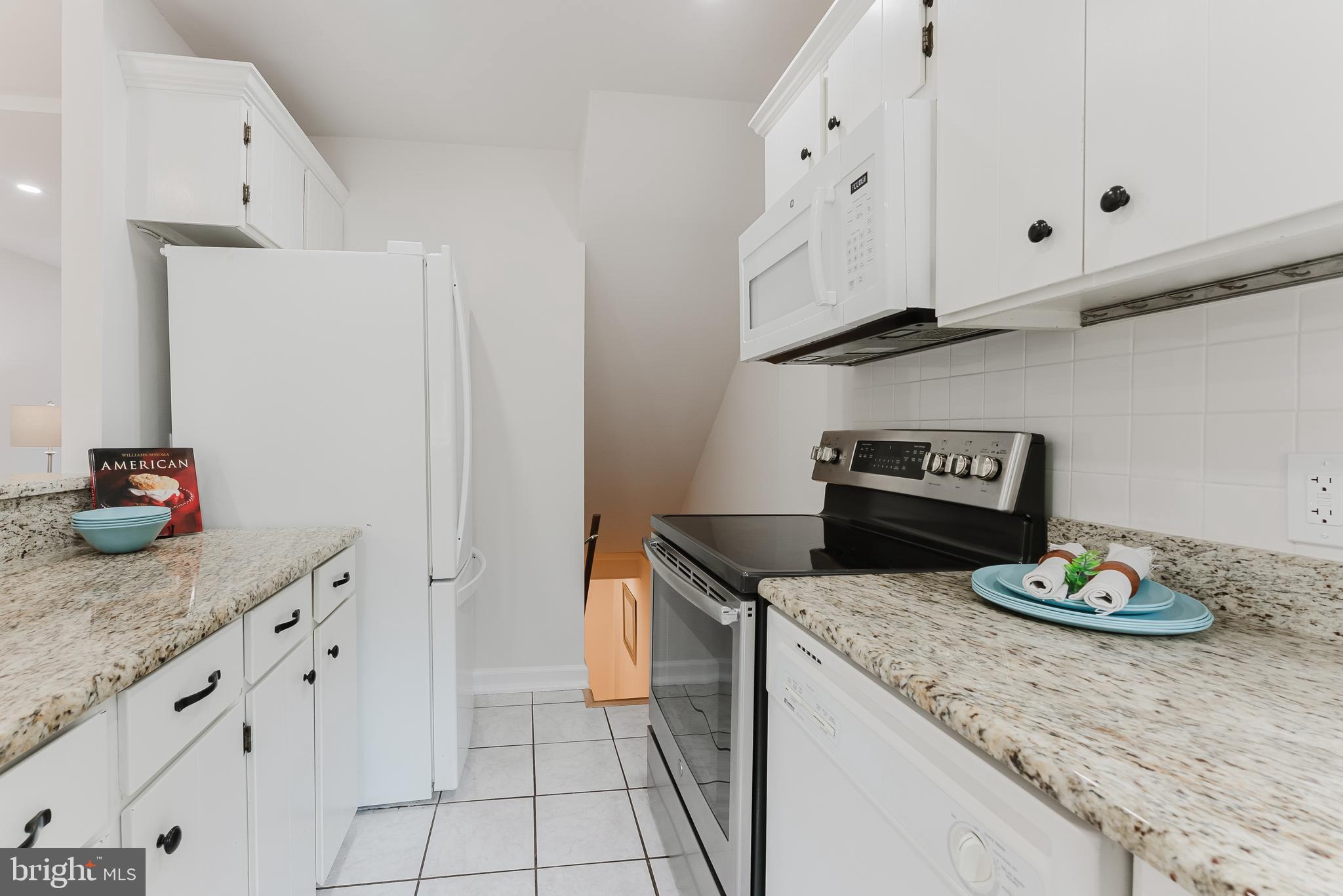 FAIRLINGTON VILLAGE - Residential