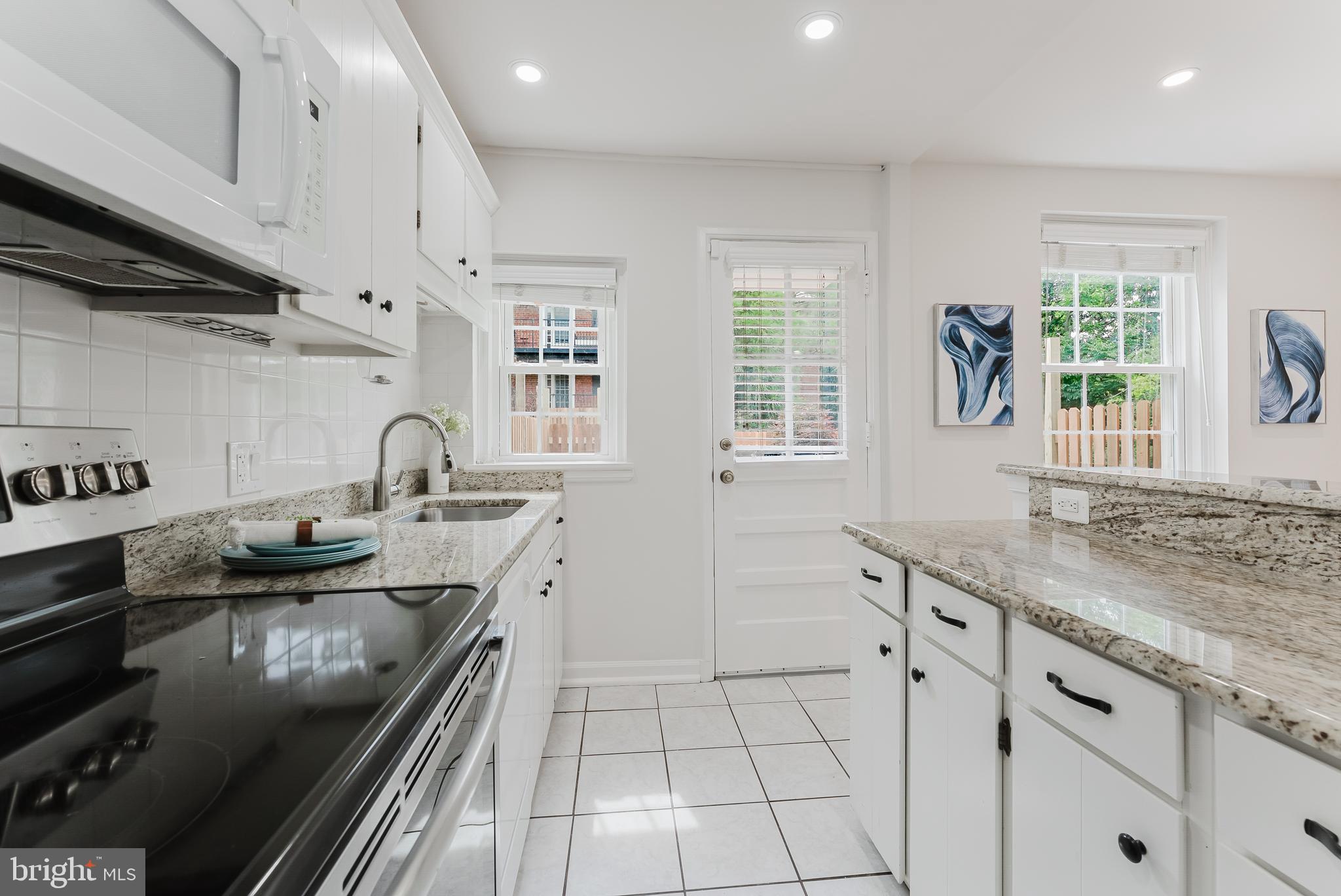 FAIRLINGTON VILLAGE - Residential
