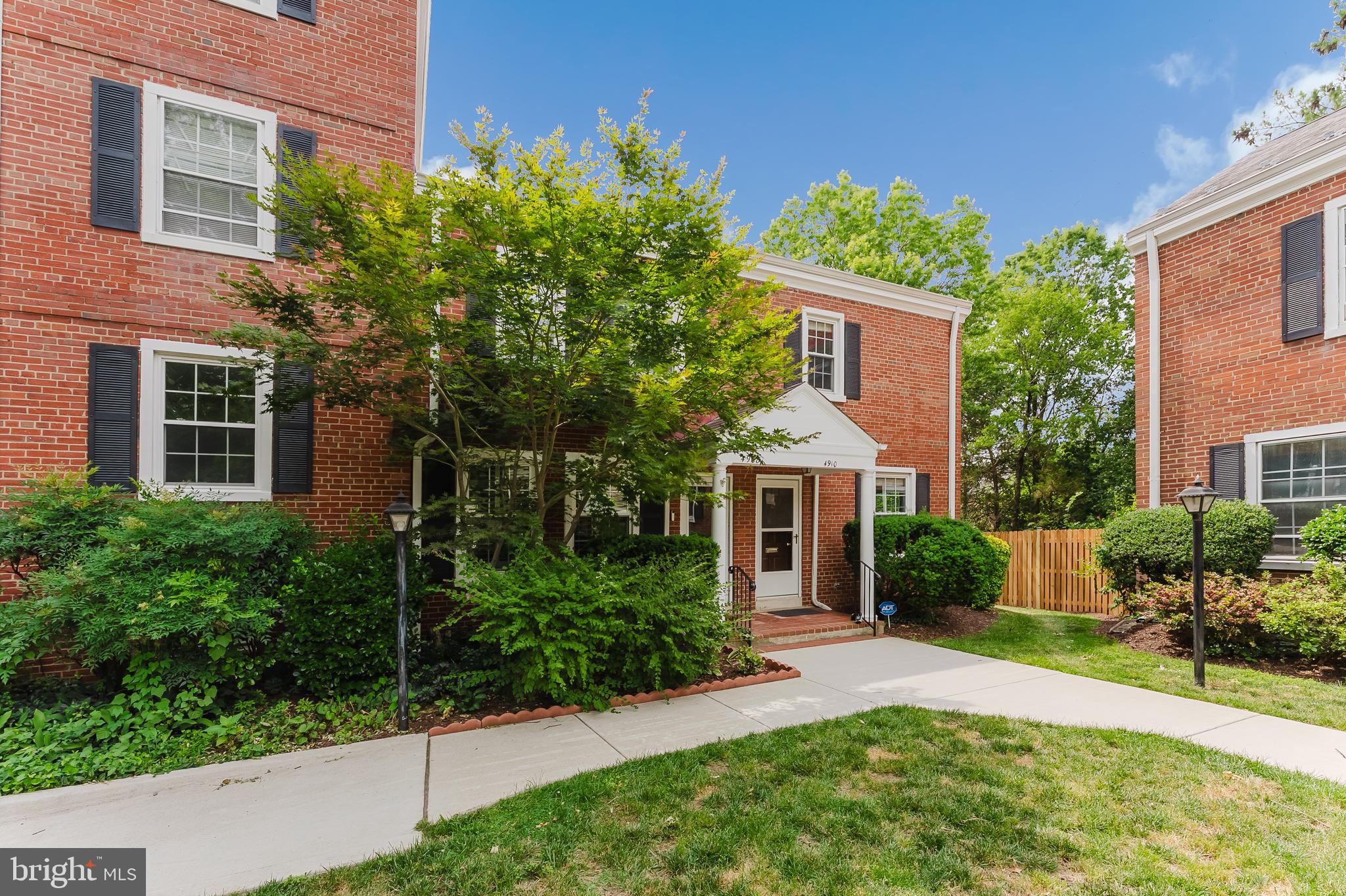 FAIRLINGTON VILLAGE - Residential