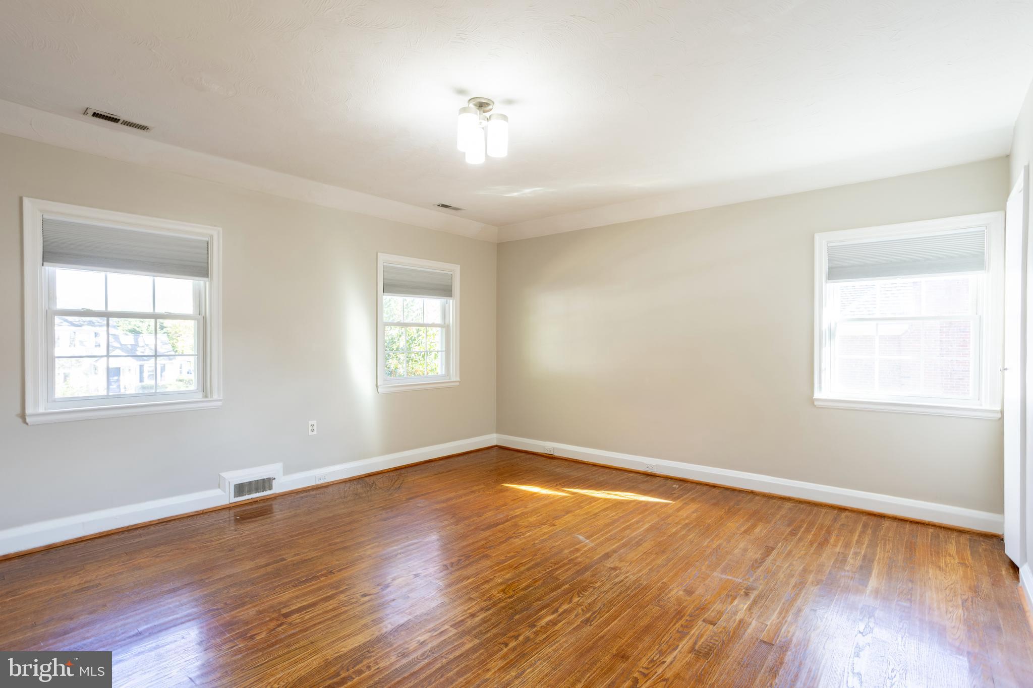 FALLSTAFF - Residential