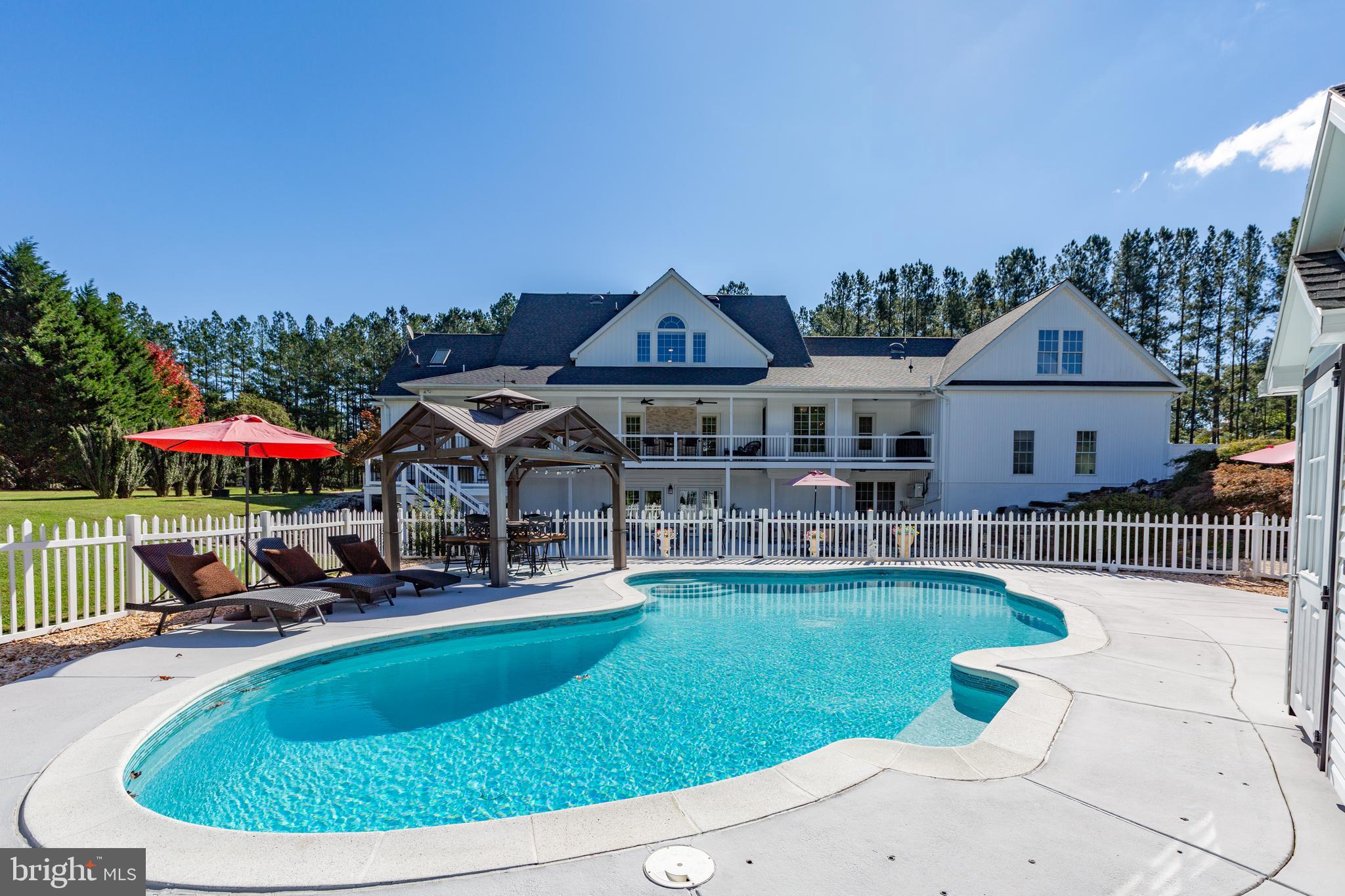 FOX LAIR - Residential