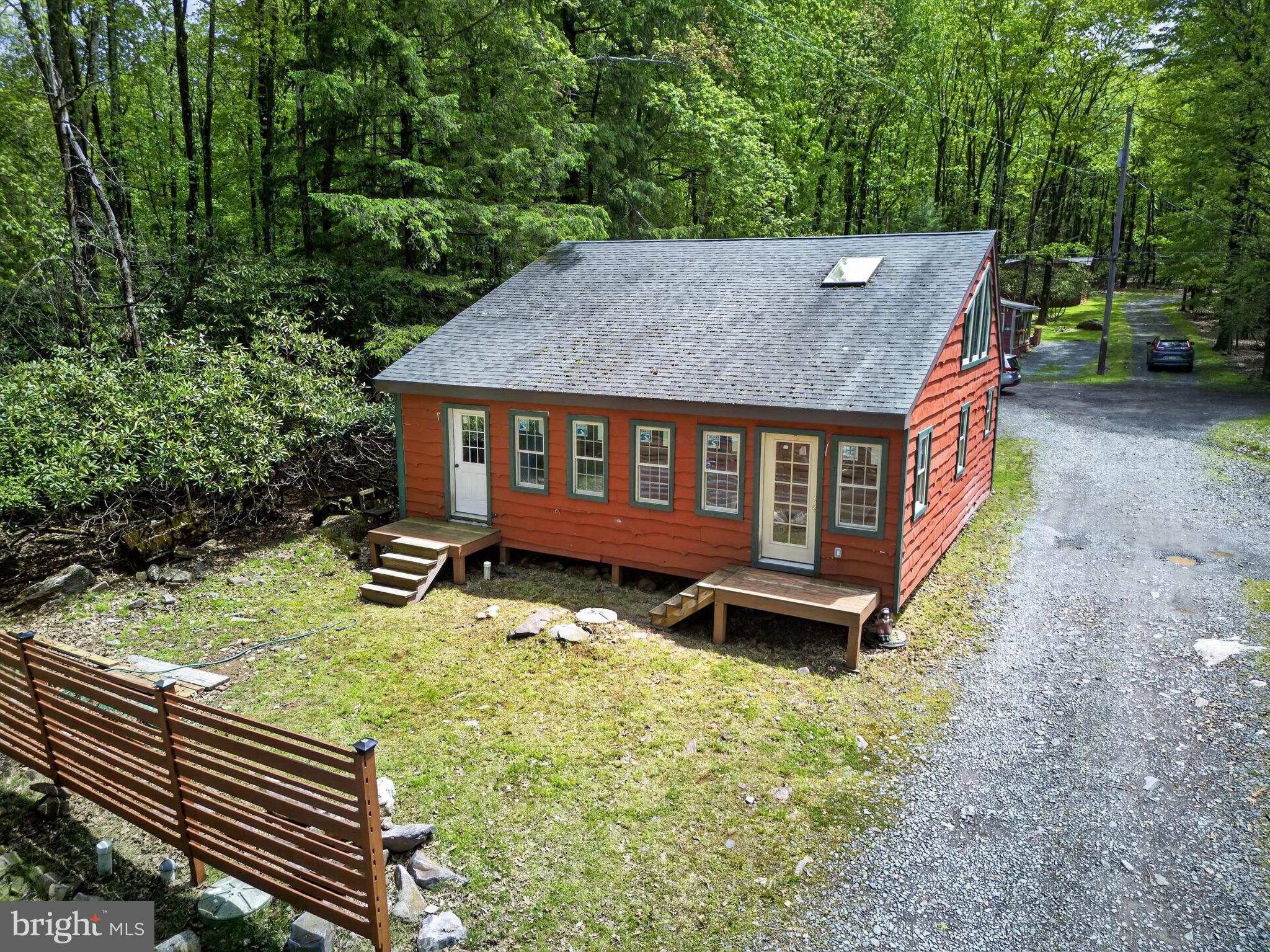 LAKE HARMONY - Residential