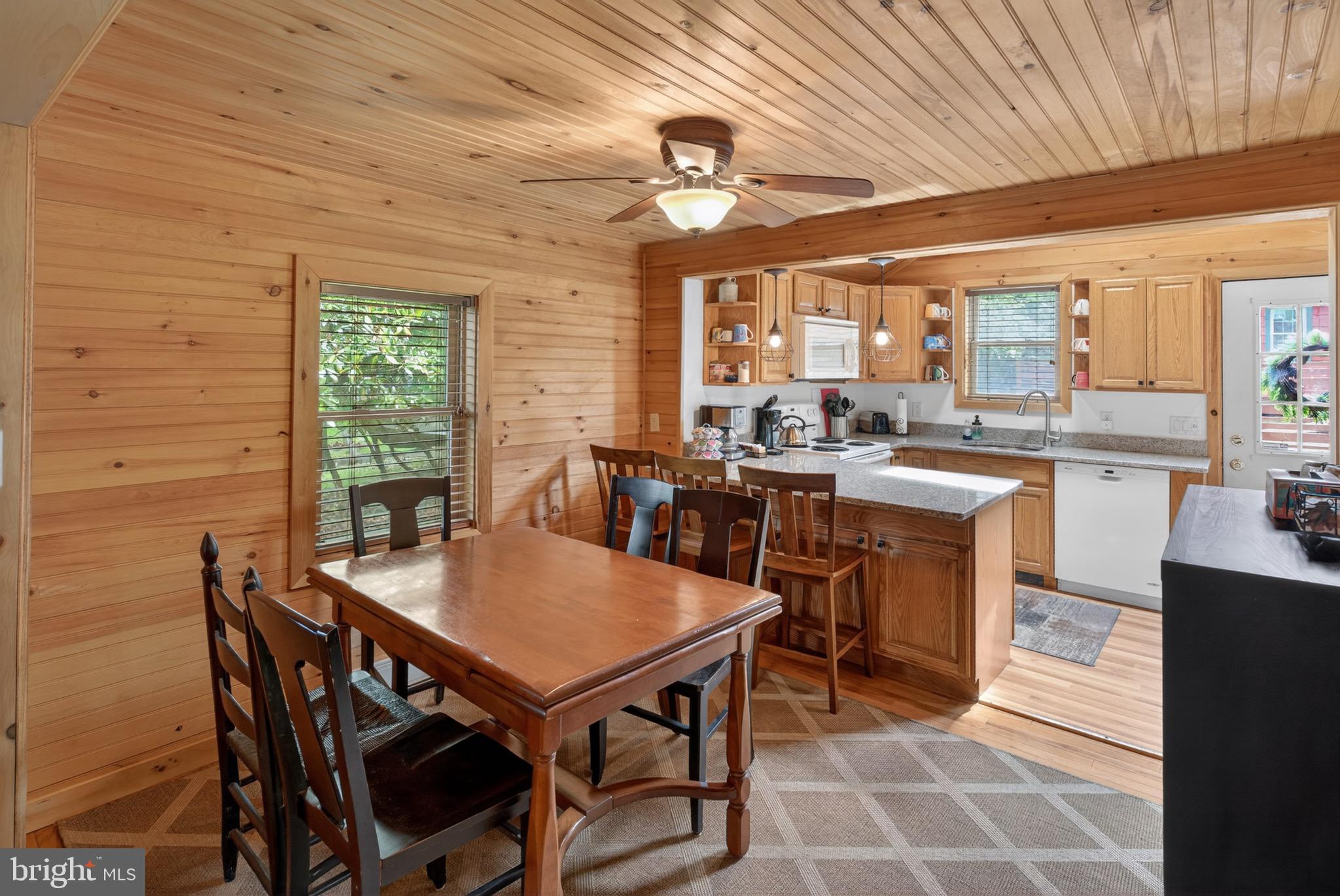 LAKE HARMONY - Residential