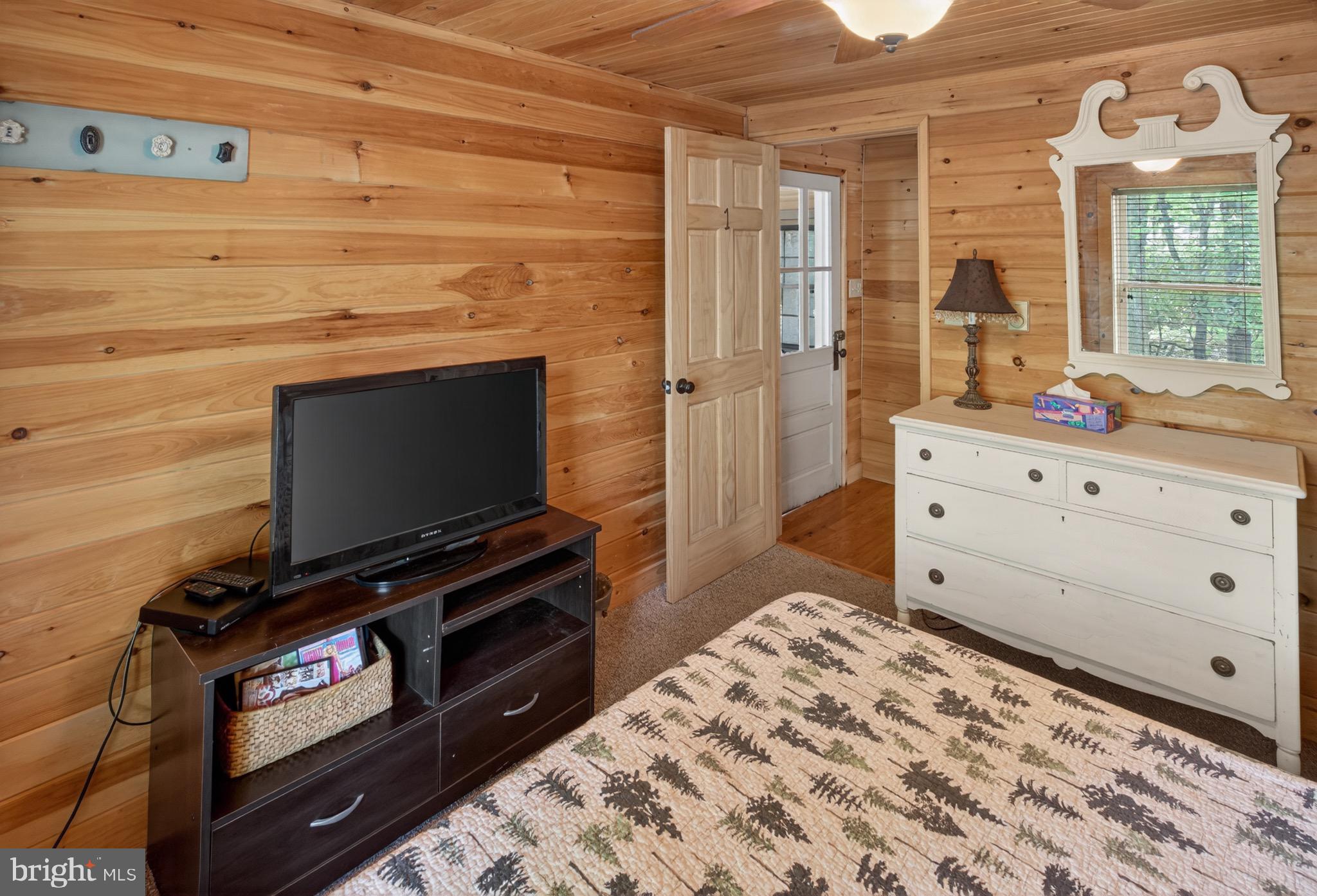 LAKE HARMONY - Residential