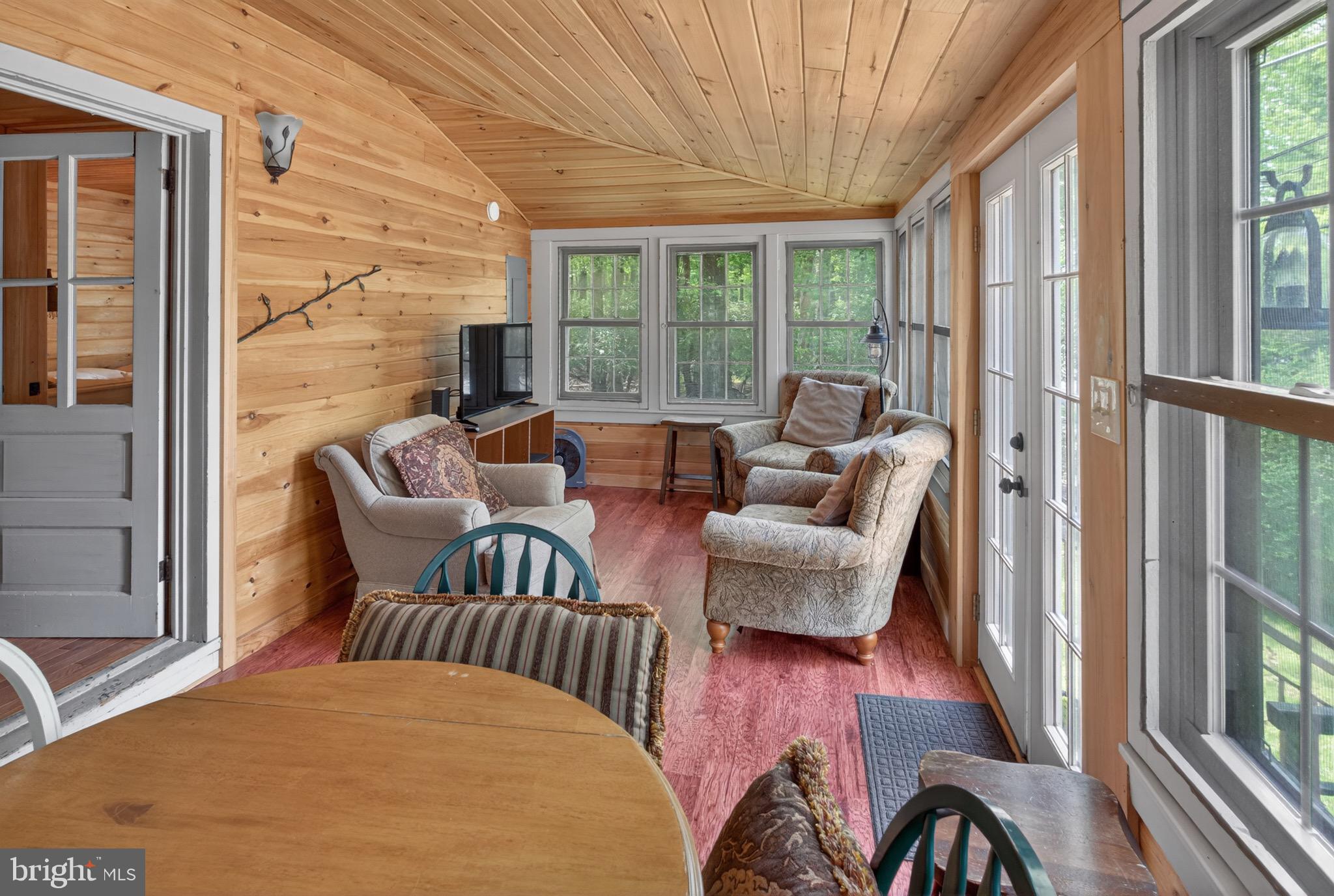 LAKE HARMONY - Residential