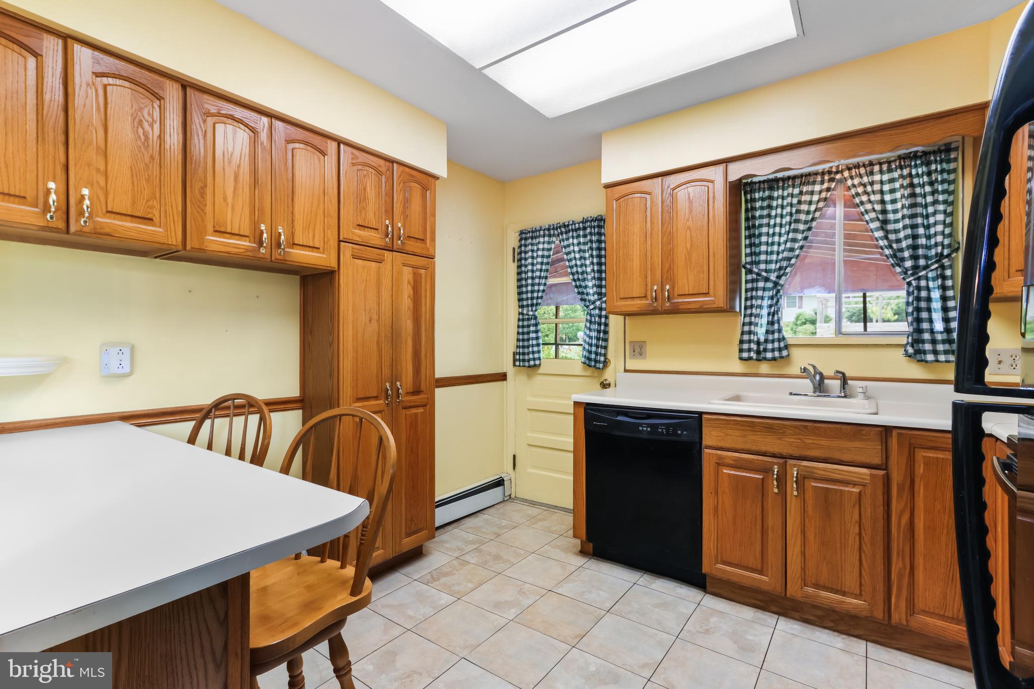 WEDGEWOOD LAKE ESTATES - Residential