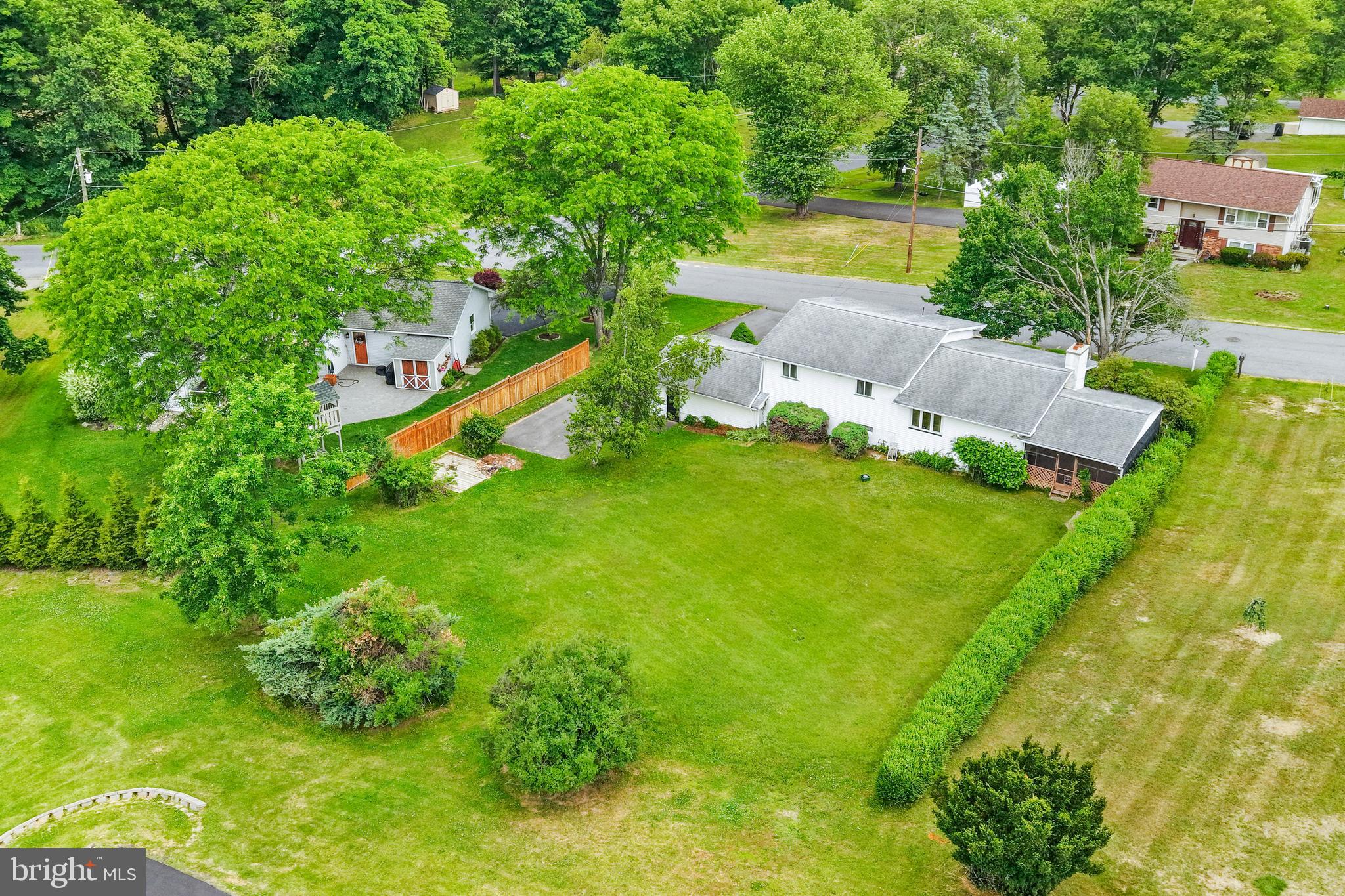 WEDGEWOOD LAKE ESTATES - Residential