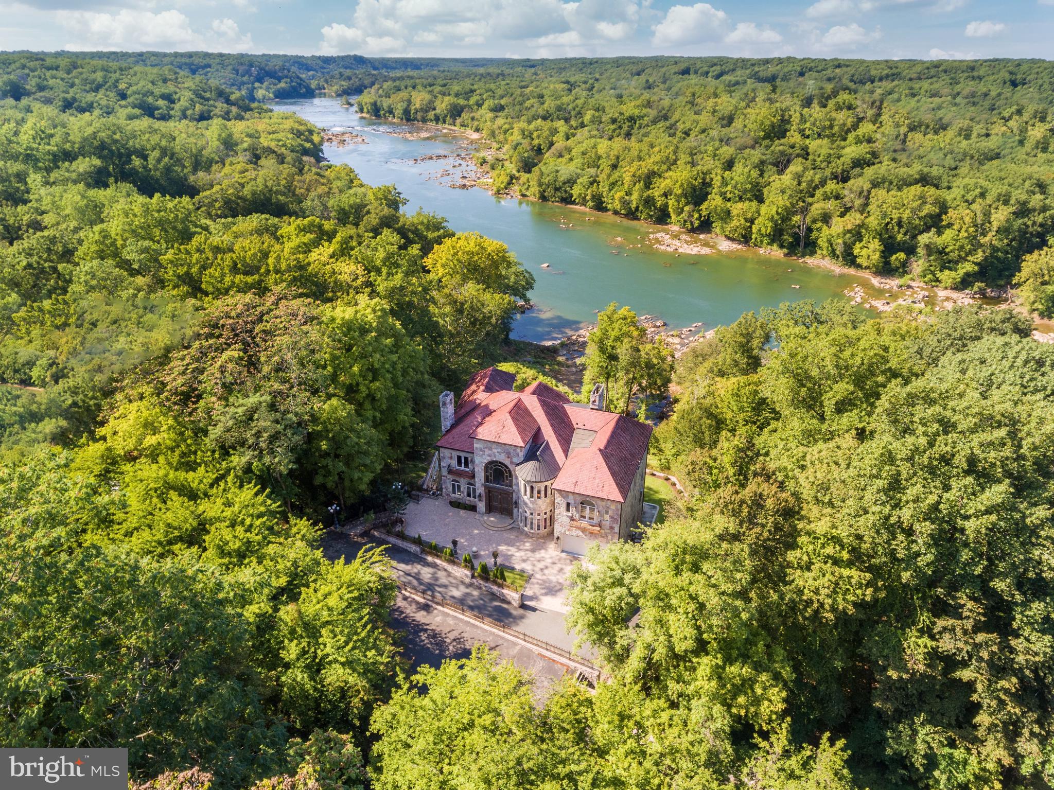 RIVER OAKS - Residential