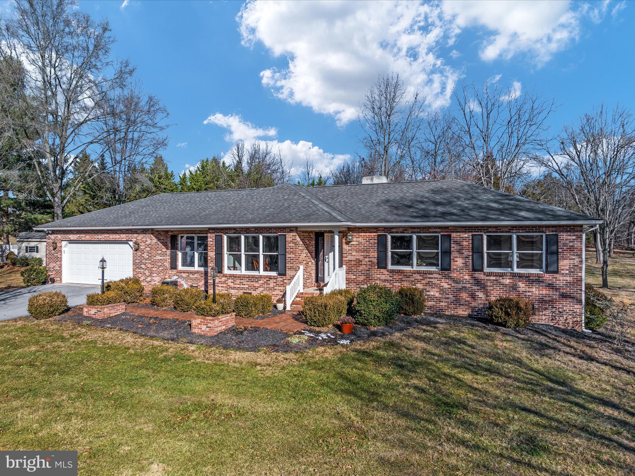 APPLE TREE FARMS - Residential