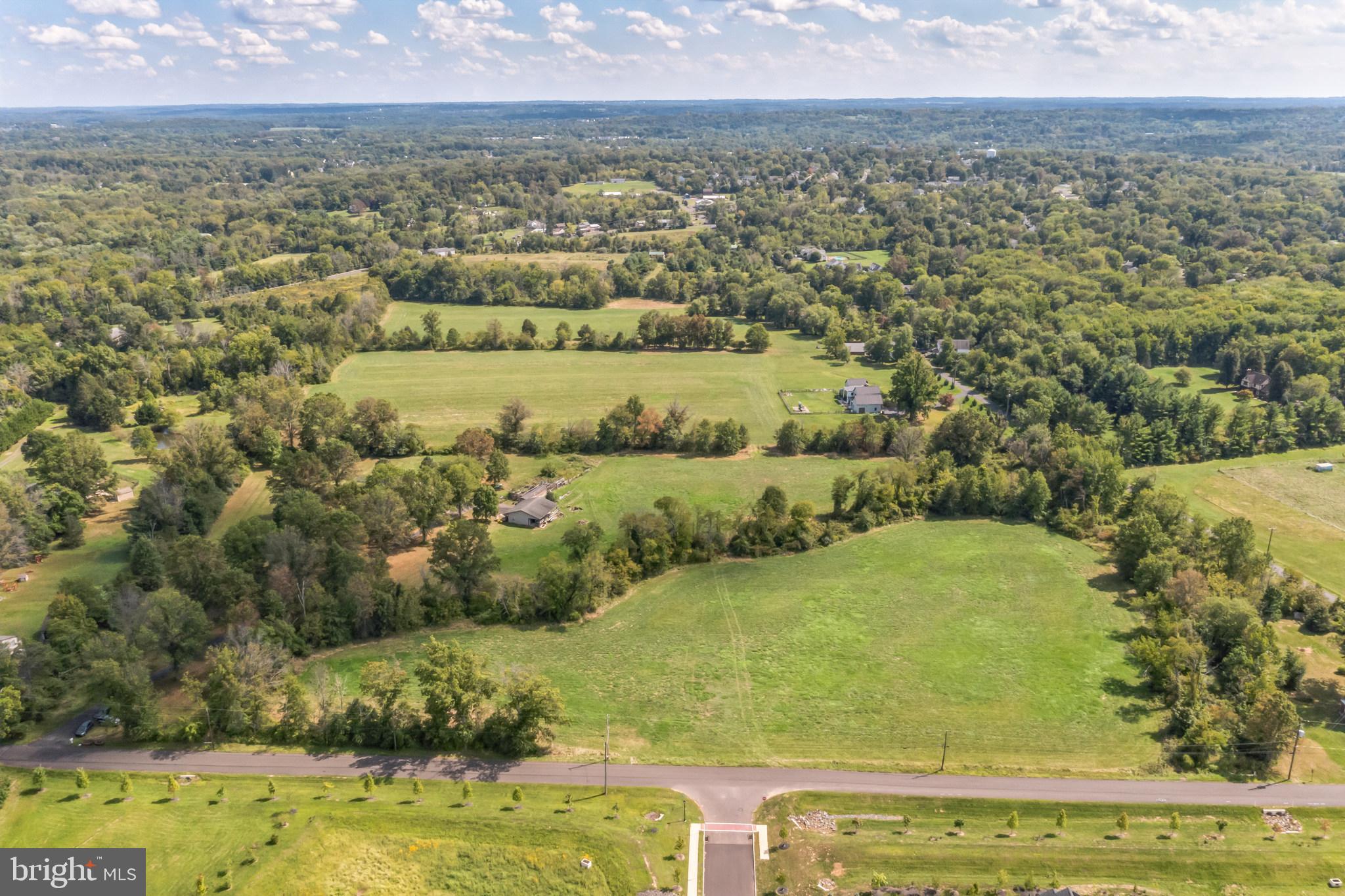 HUNTERS RUN - Residential