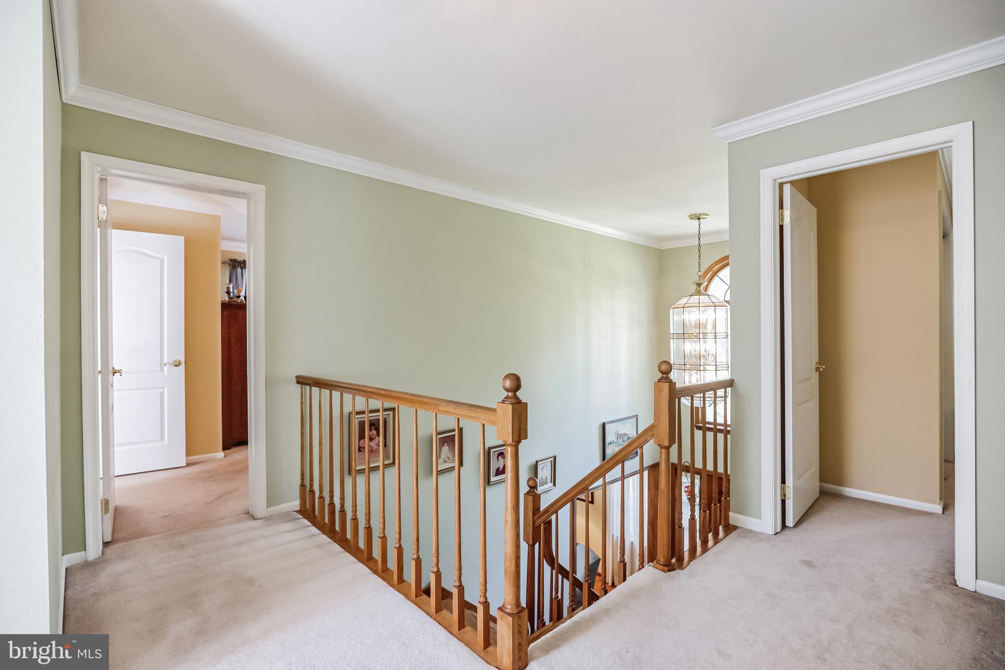 HUNTERS RUN - Residential