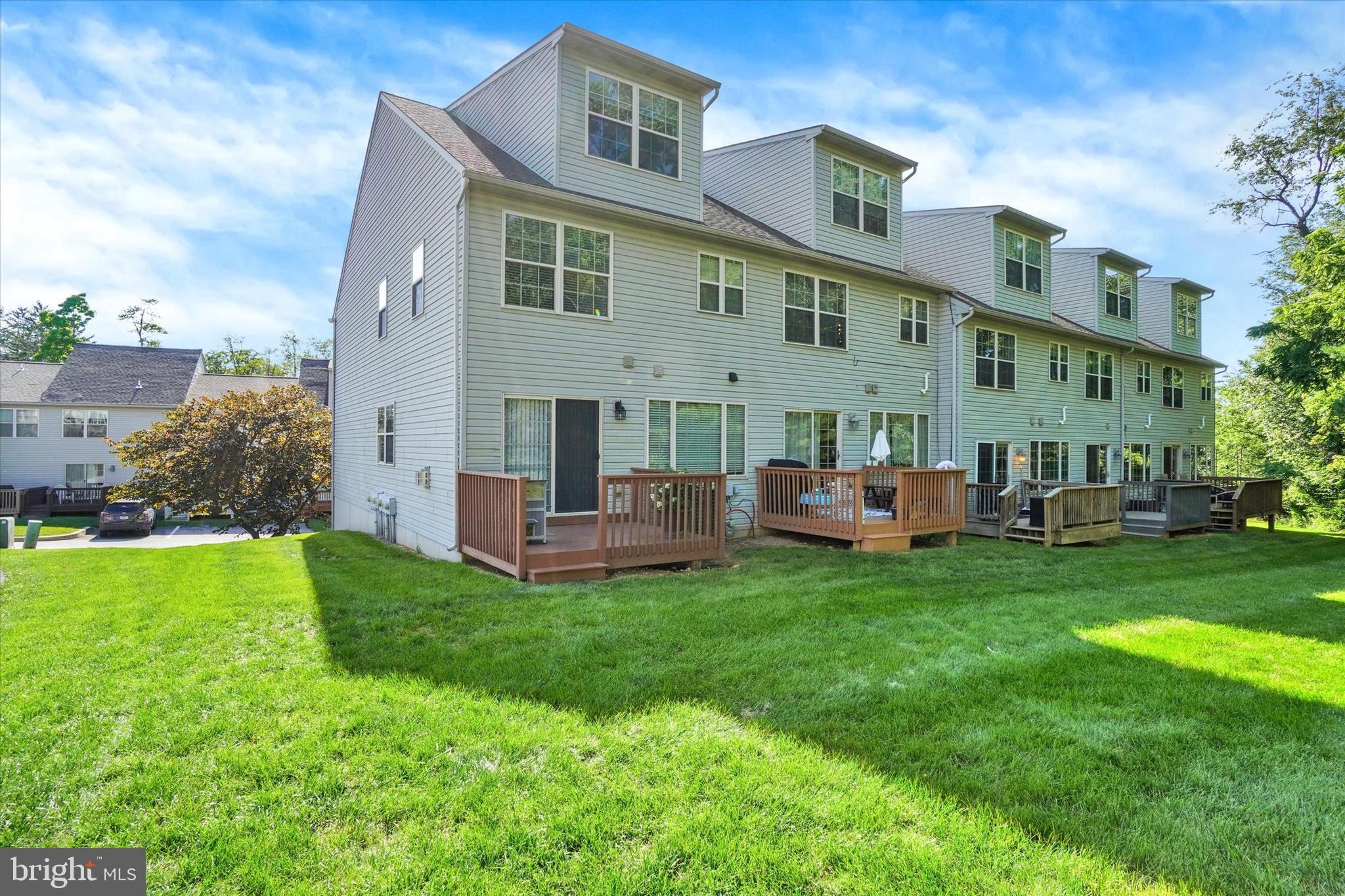 CARRIAGE CROSSINGS - Residential