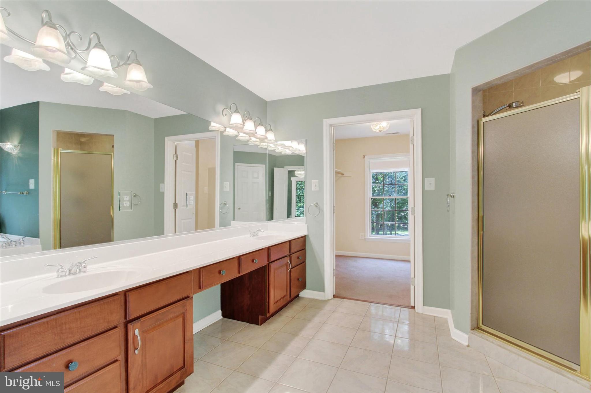 RIVER DOWNS - Residential