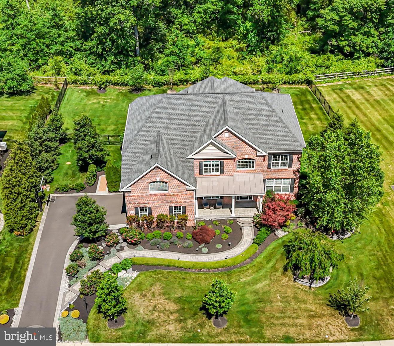 NEW BRITAIN WOODS - Residential