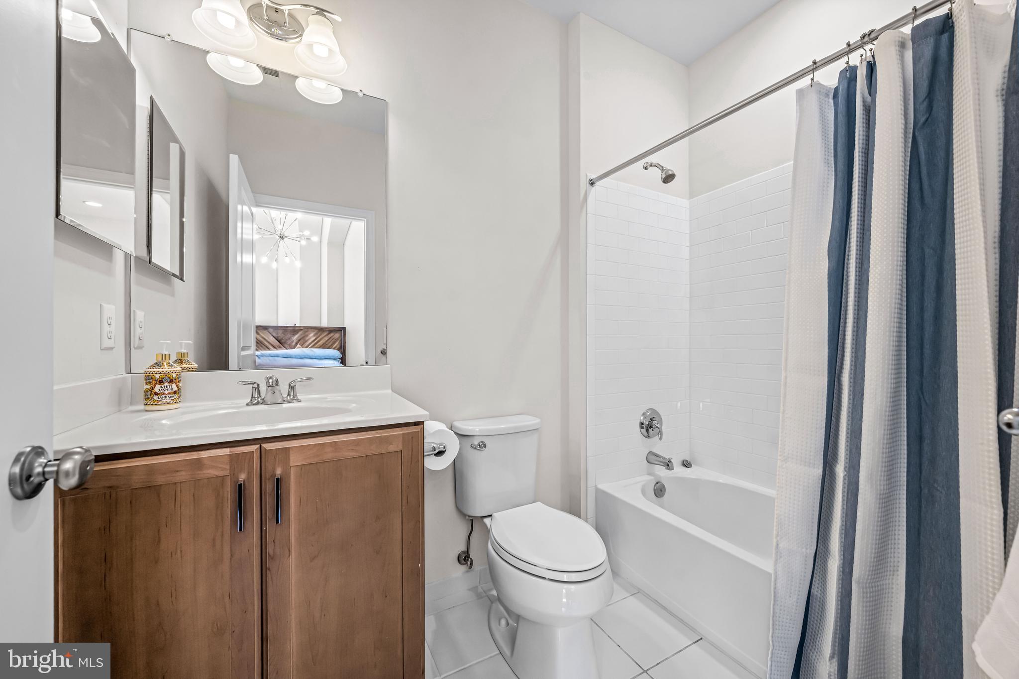 NEW BRITAIN WOODS - Residential