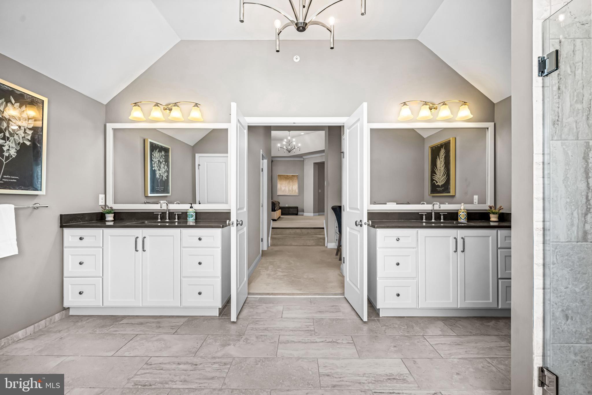 NEW BRITAIN WOODS - Residential