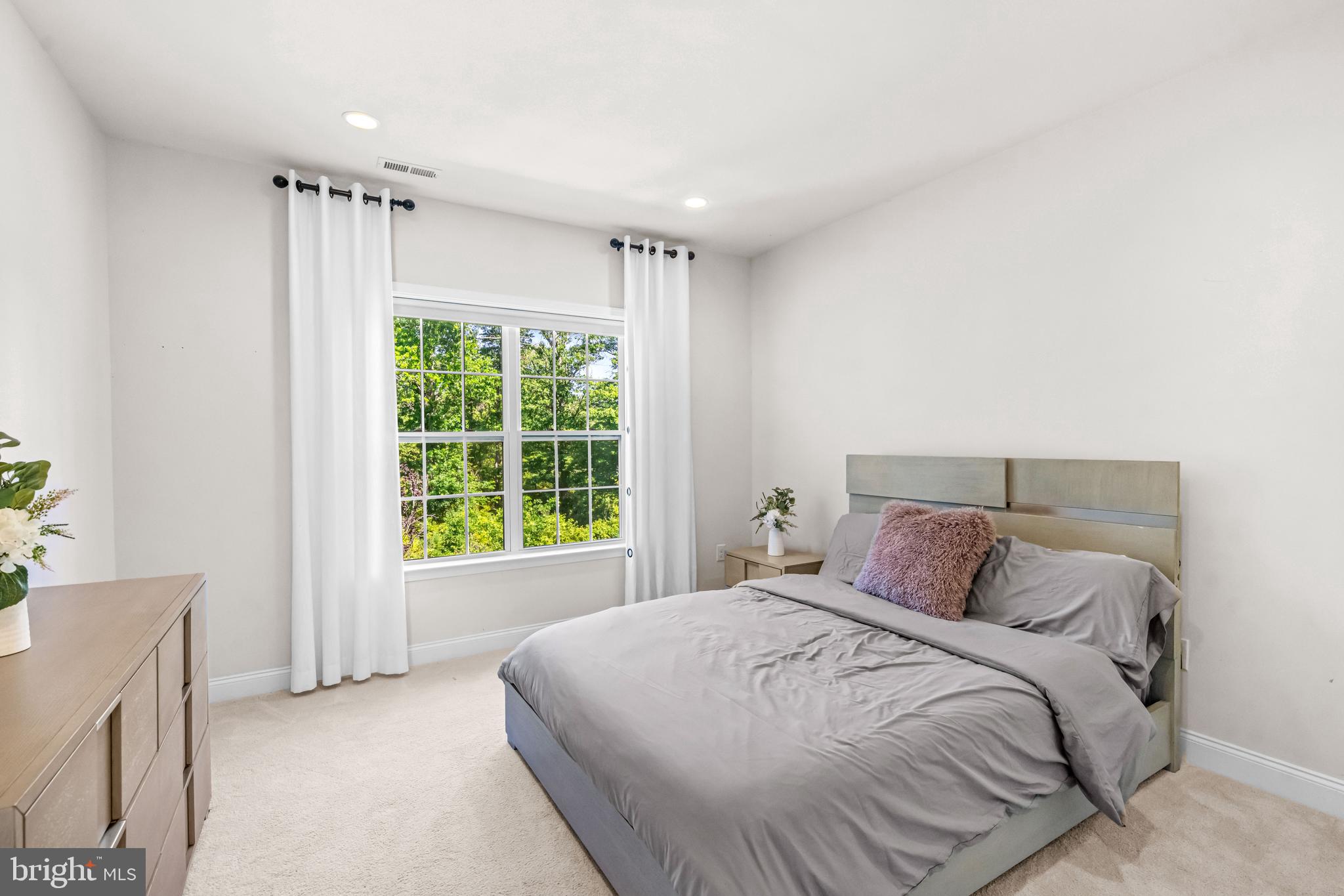 NEW BRITAIN WOODS - Residential