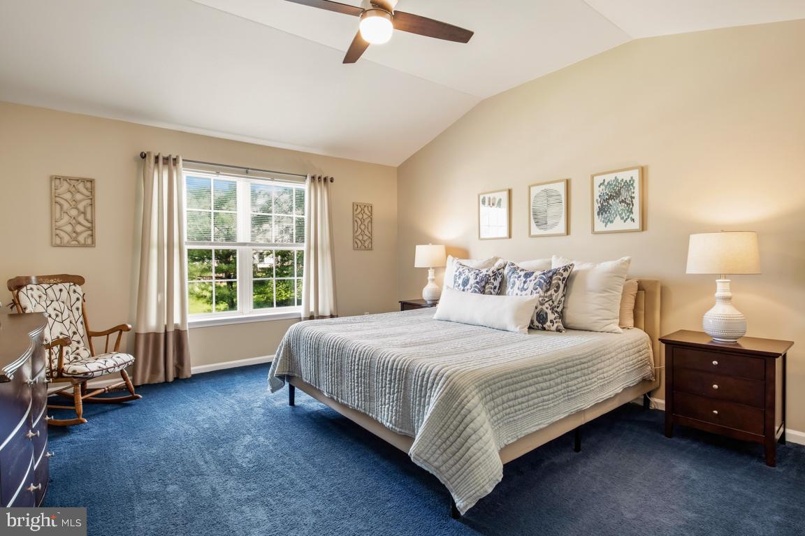 WILLIAMSBURG VILLA - Residential