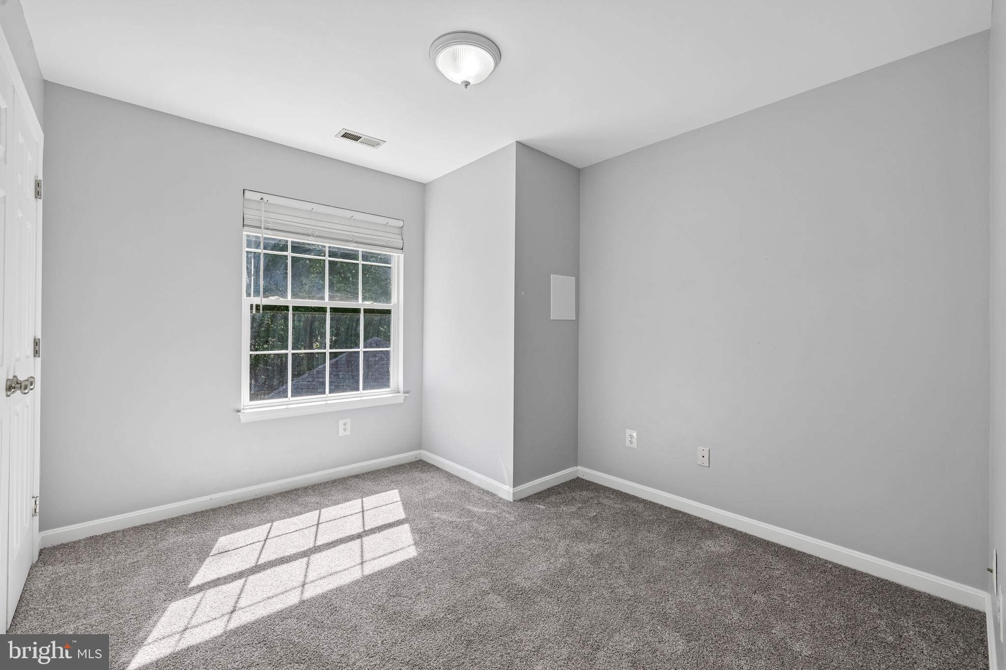 POWHATAN BEACH - Residential