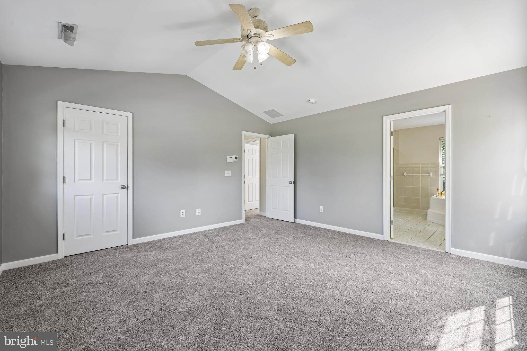 POWHATAN BEACH - Residential