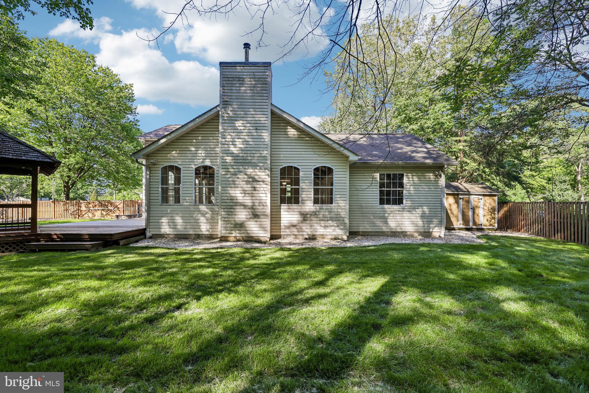 POWHATAN BEACH - Residential